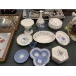 A QUANTITY OF WEDGWOOD TO INCLUDE JASPERWARE AND CHINA