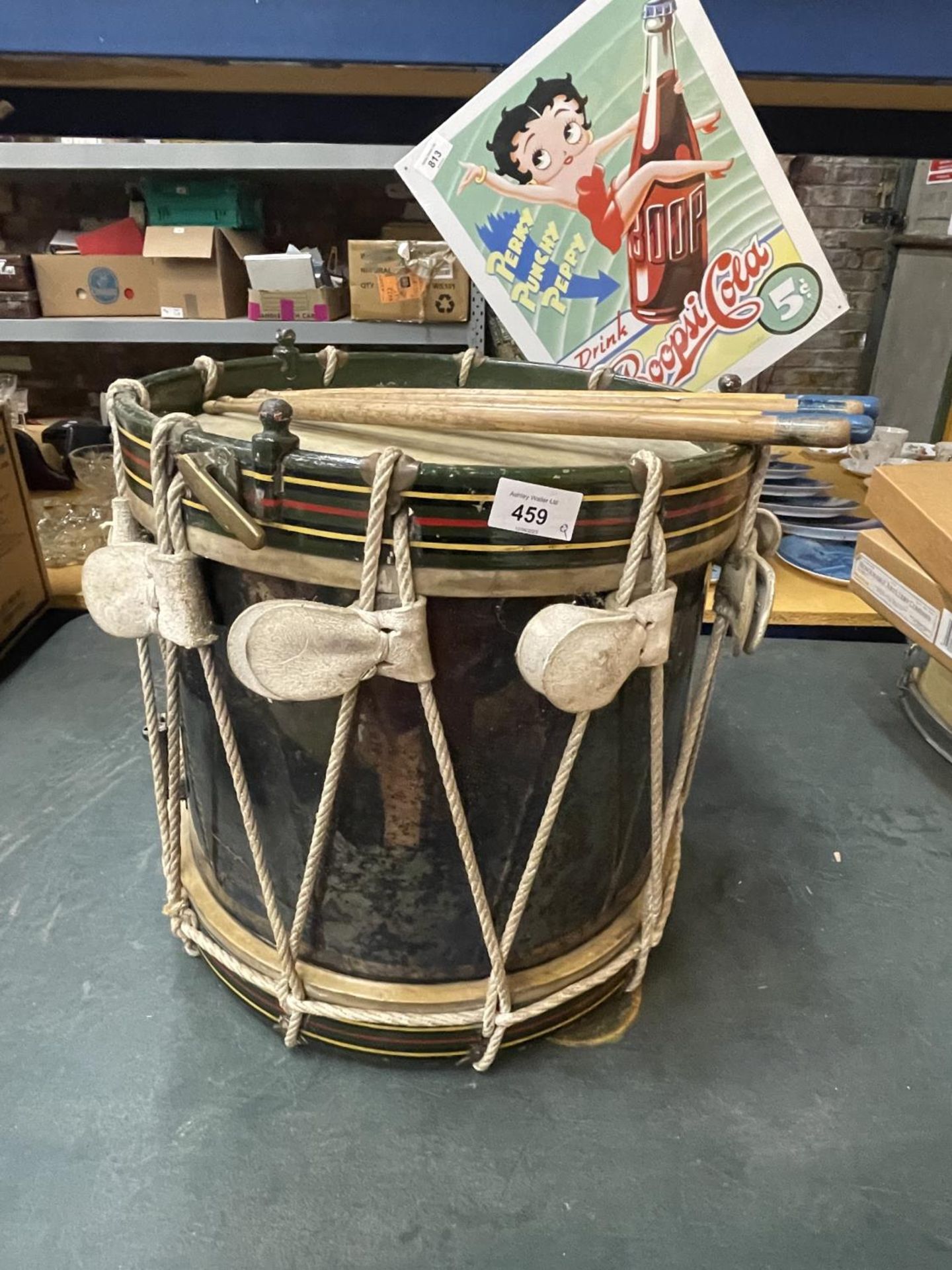 A MILITARY MARCHING DRUM, DIAMETER 38CM, HEIGHT 38CM, TOGETHER WITH TWO PAIRS OF DRUMSTICKS