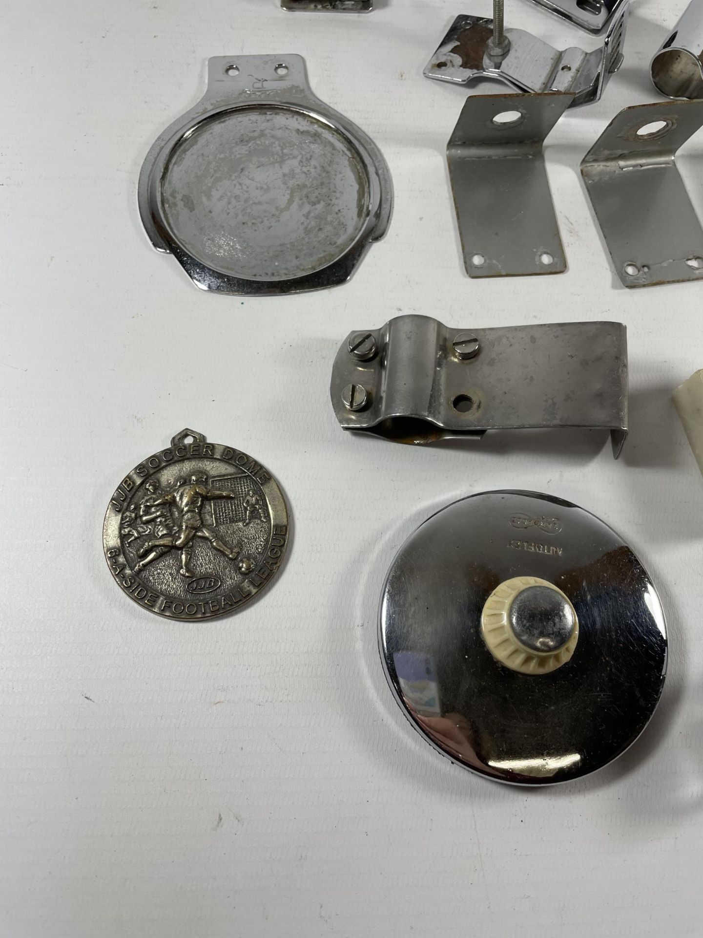 A QUANTITY OF BRACKETS FOR CAR BADGES, A VINTAGE TAX DISC HOLDER, ETC - Image 2 of 4