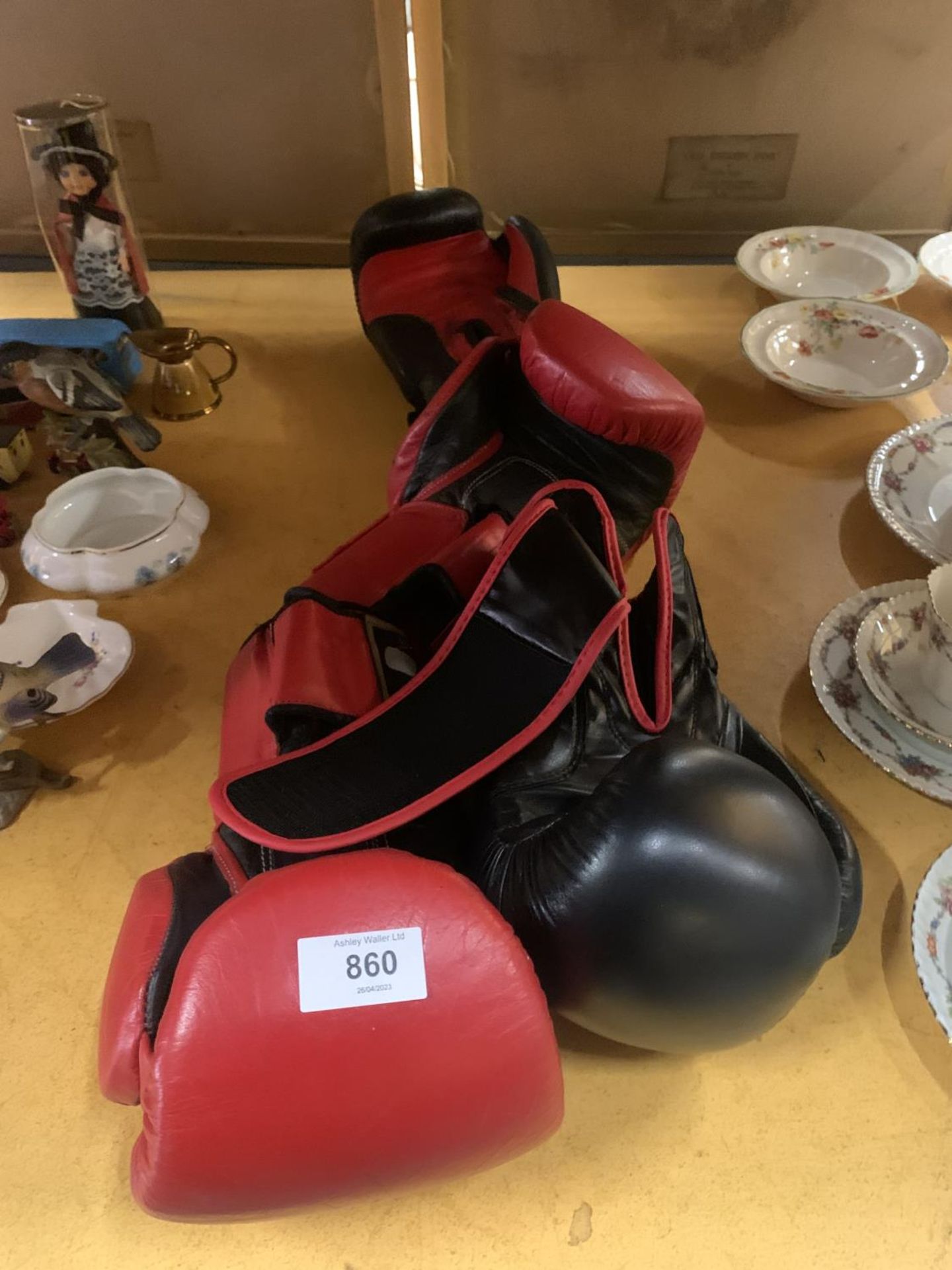 TWO PAIRS OF BOXING GLOVES FAMILY MARTIAL ARTS AND HEAVY HITTERS