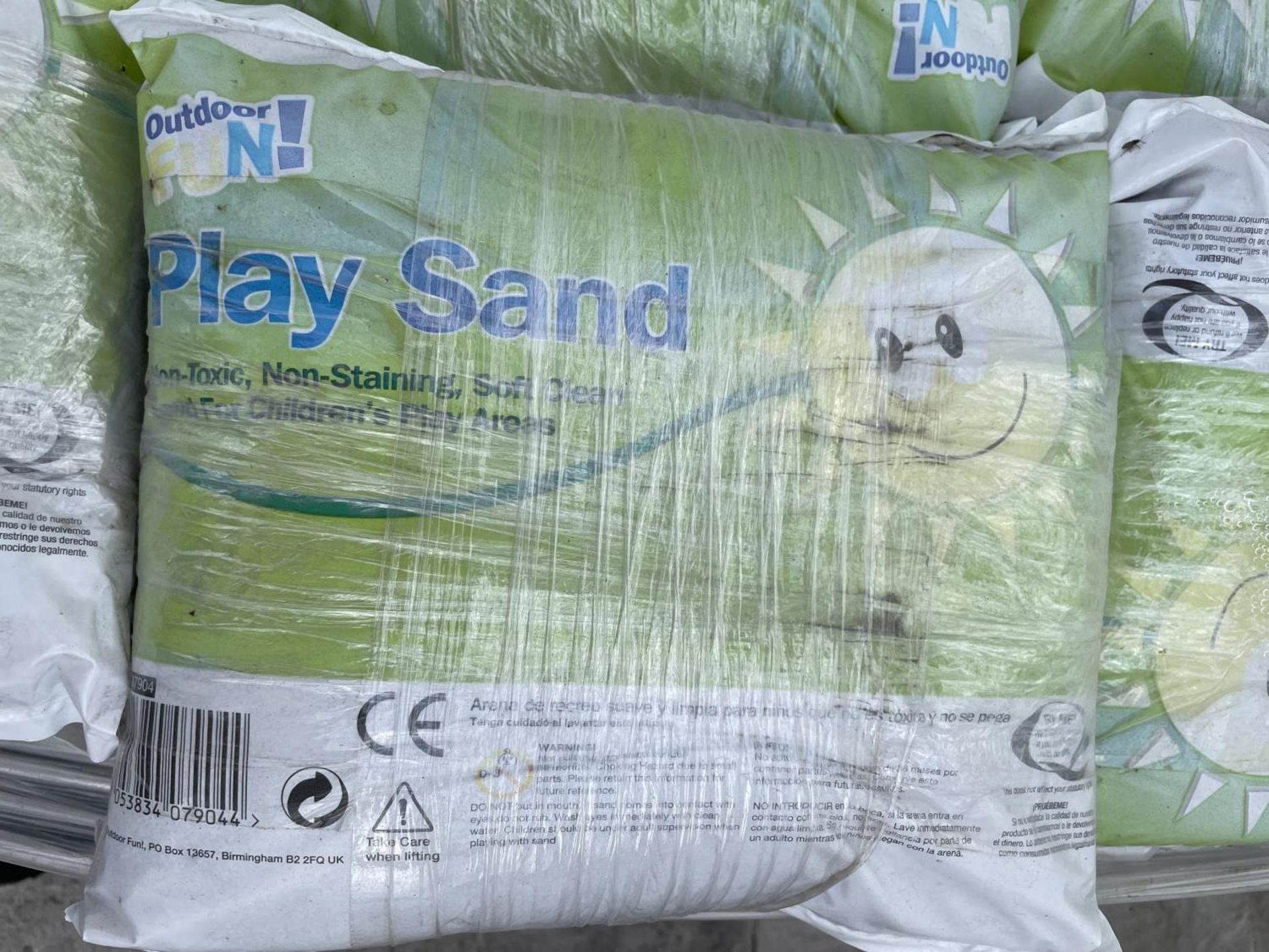 TWENTY FOUR 5KG BAGS OF PLAY SAND NO VAT