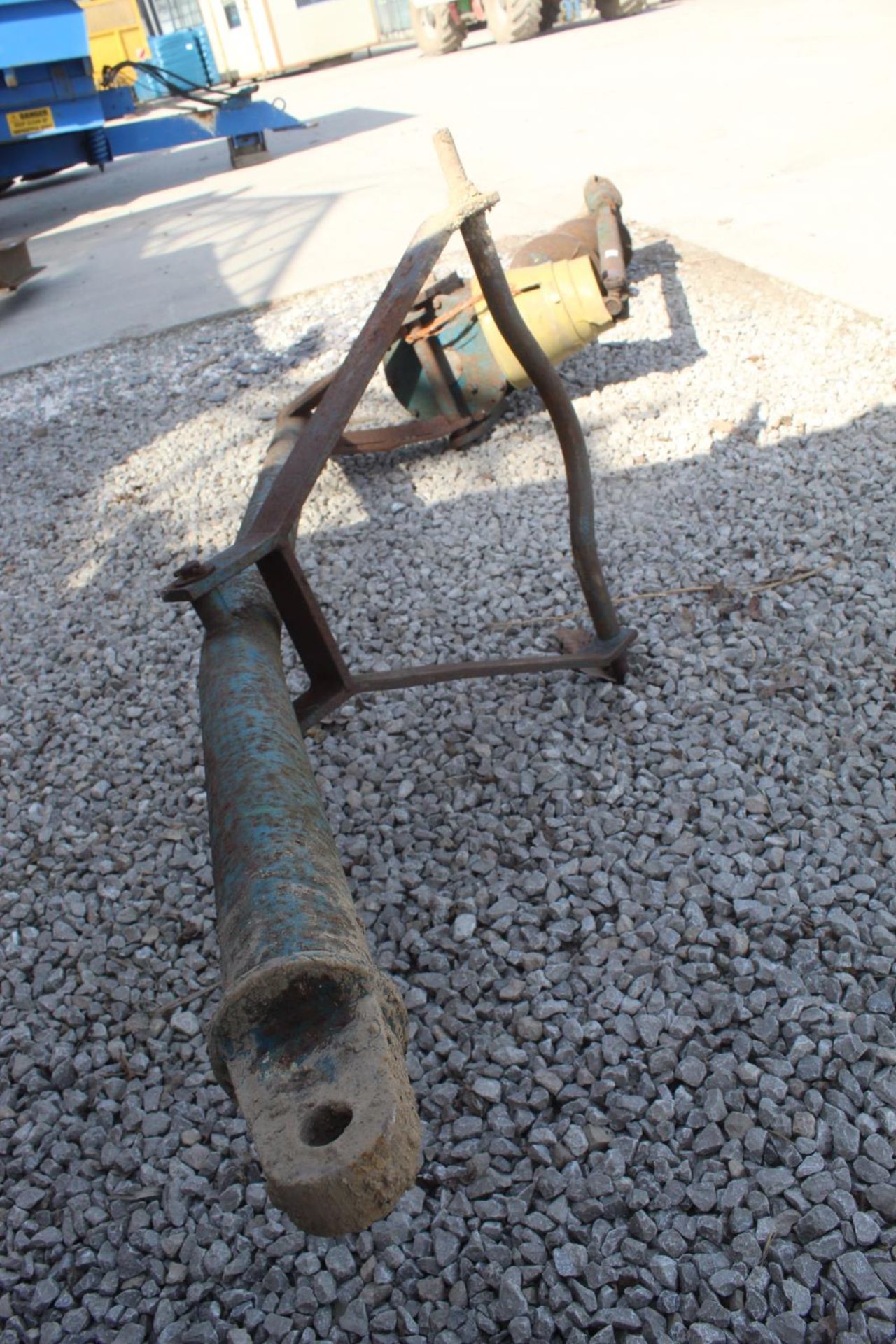 A POST AUGER+ VAT FROM A LOCAL DISPERSAL - Image 2 of 3