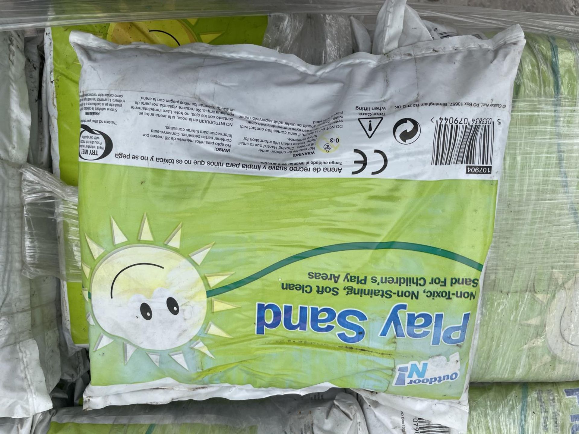 TWENTY FOUR 5KG BAGS OF PLAY SAND NO VAT