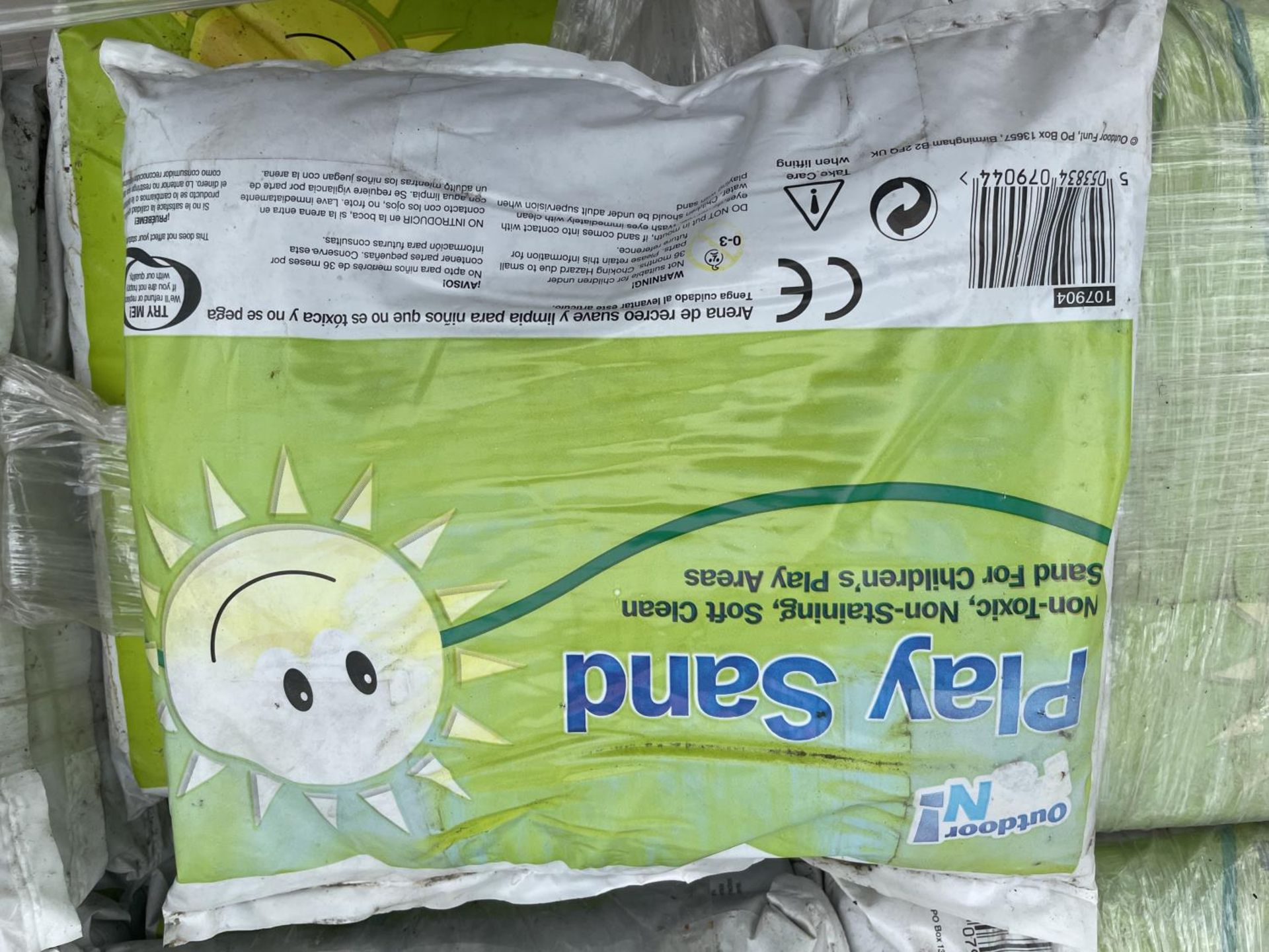 TWENTY FOUR 5KG BAGS OF PLAY SAND NO VAT