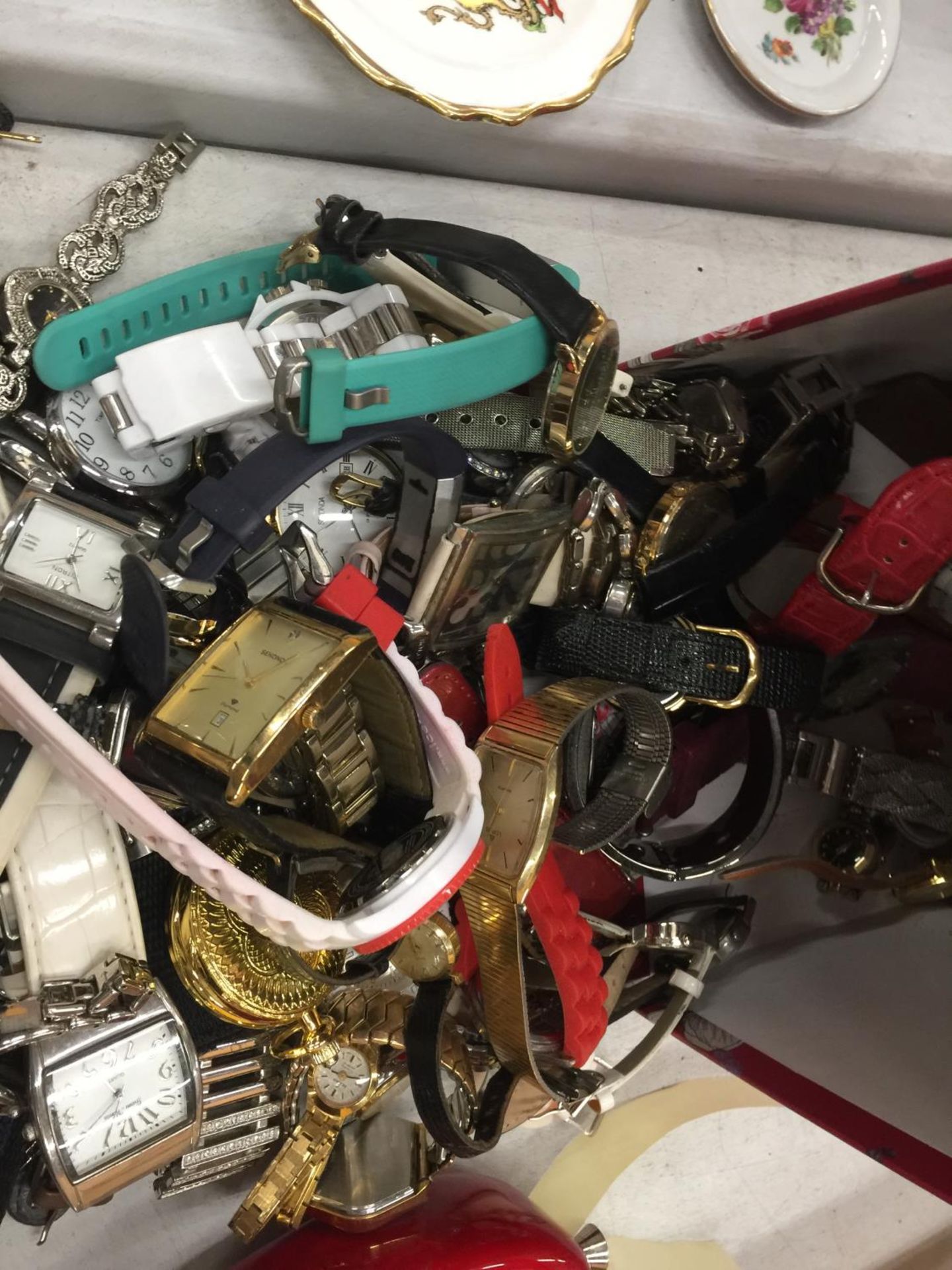 A LARGE QUANTITY OF ASSORTED WRISTWATCHES - Image 8 of 8