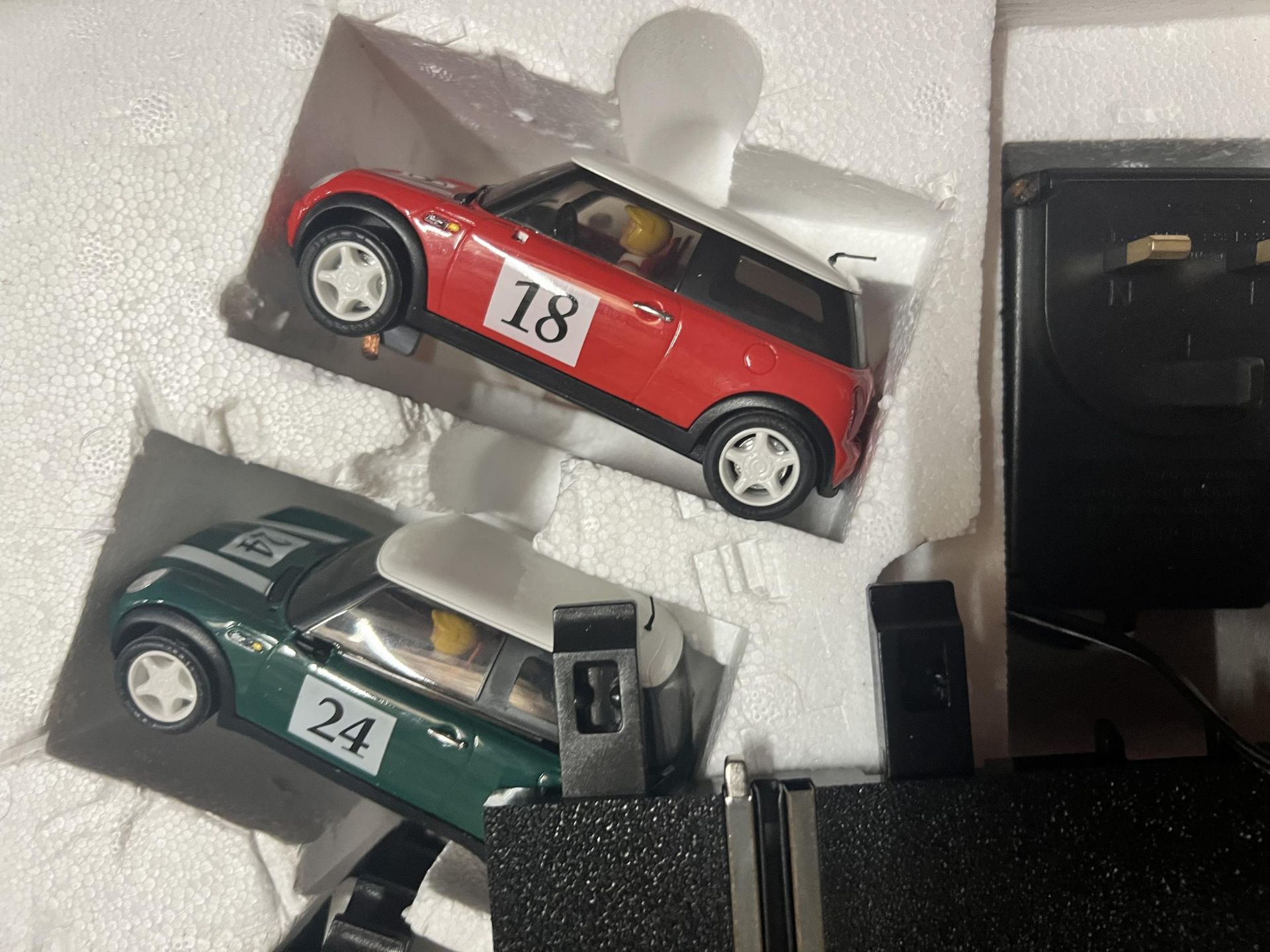 A 'NINCO' MINI CAR SCALEXTRIC STYLE SET IN BOX - Image 4 of 6