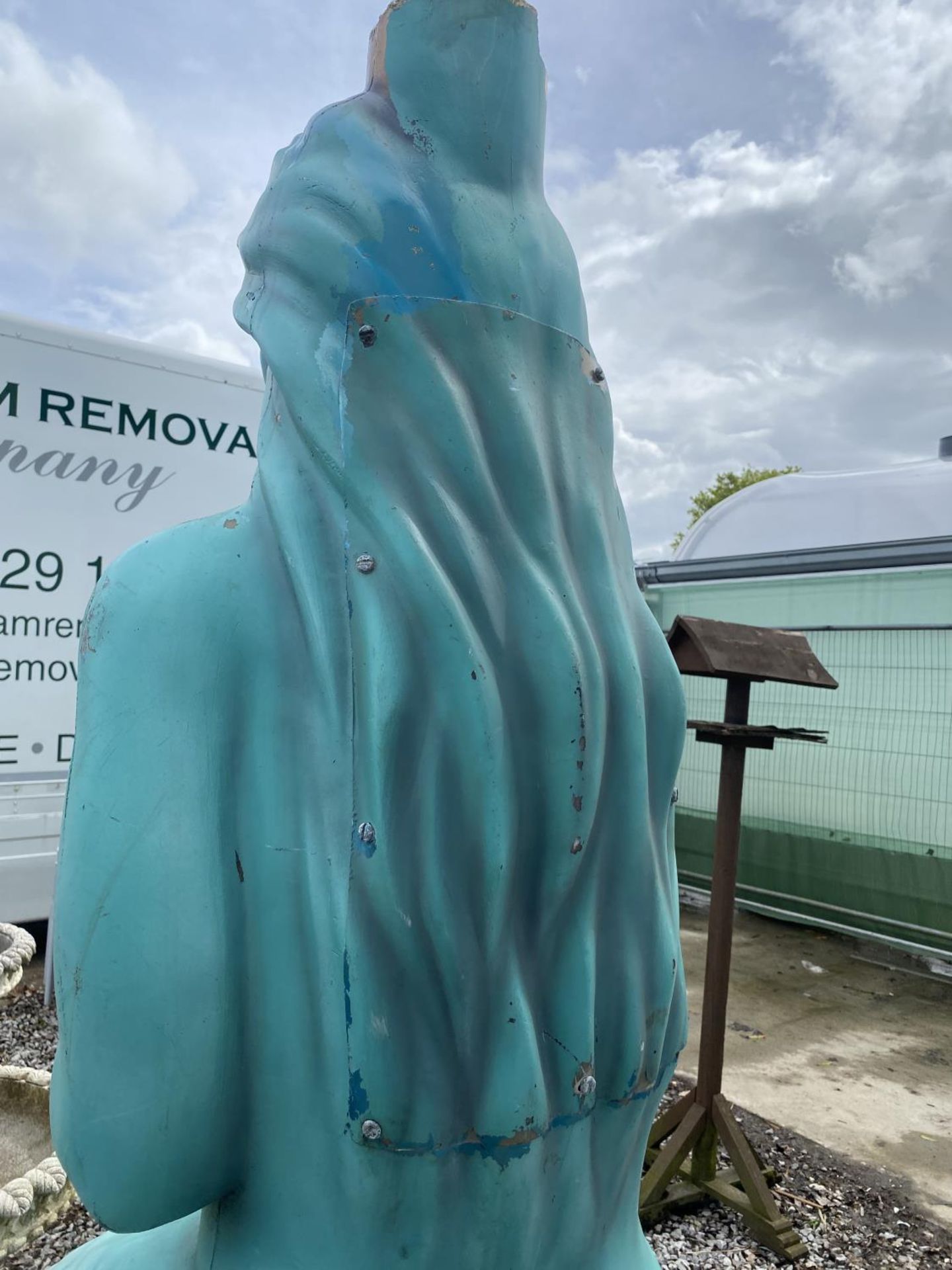 A LARGE FIBRE GLASS MERMAID GARDEN FEATURE (H:215CM) (PLEASE NOTE THIS WAS A FORMER 1999 BLACKPOOL - Image 4 of 5