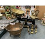 A SET OF WEYLUX PRINCE SCALES AND BRASS WEIGHTS, COPPER BOWL ETC