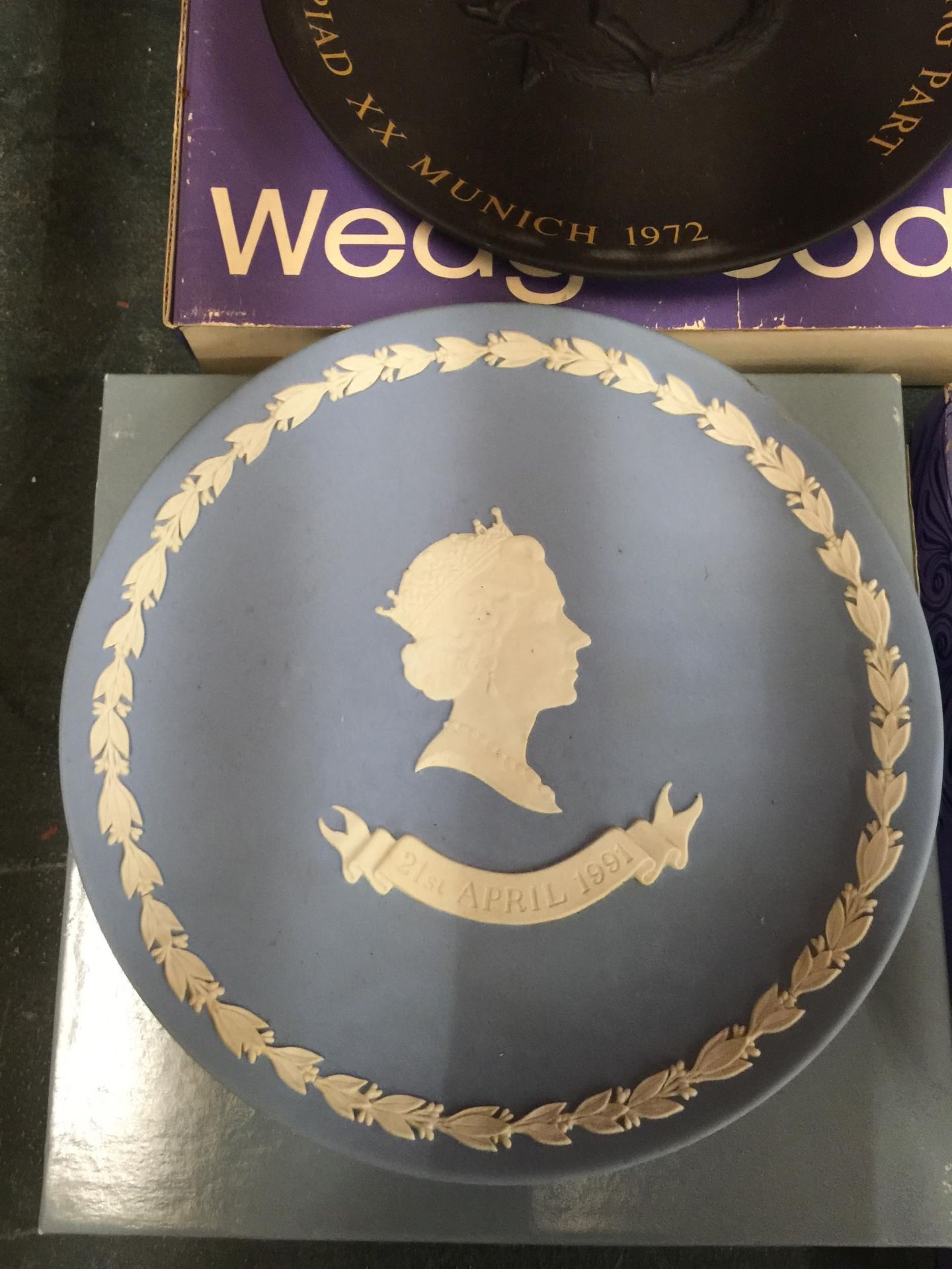 SIX BOXED WEDGWOOD OLYMPIC COLLECTOR'S PLATES - Image 5 of 6