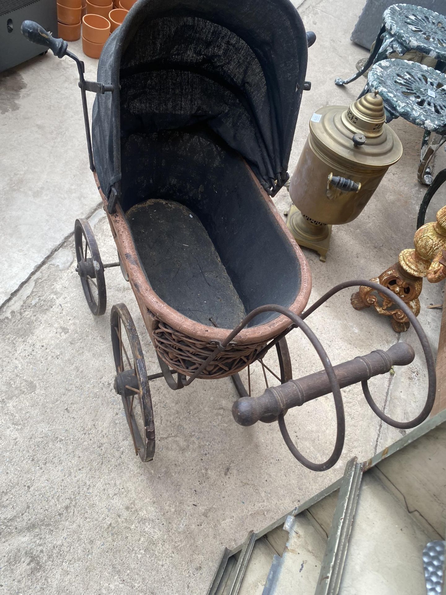 A VINTAGE MINIATURE DOLLS PRAM - Image 2 of 2