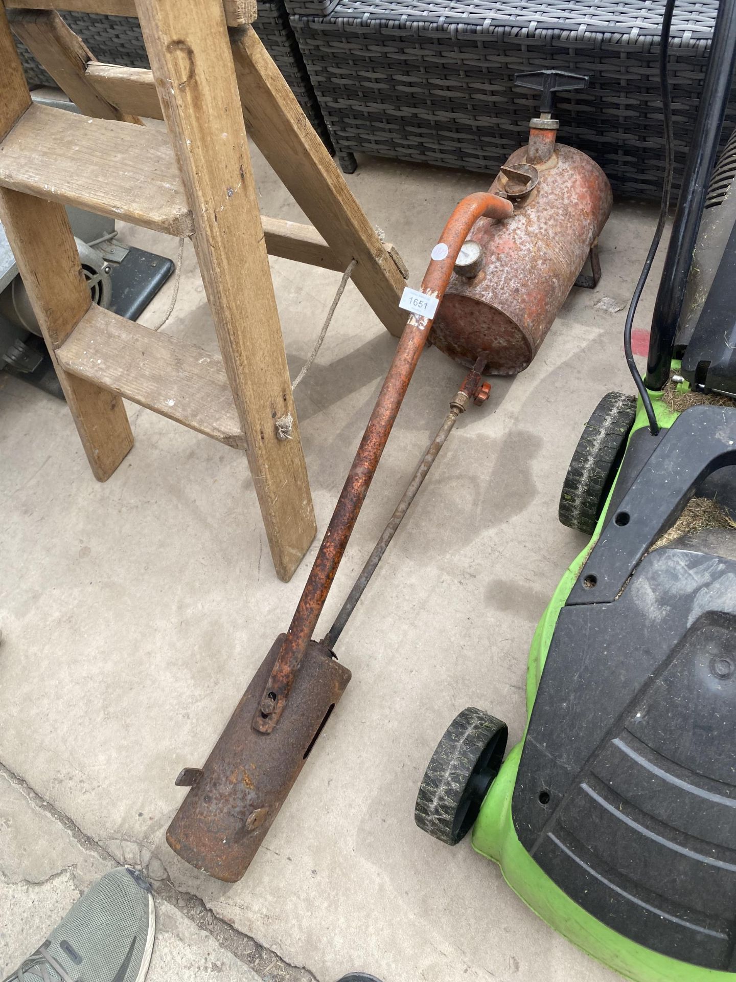 A VINTAGE PETROL WEED BURNER