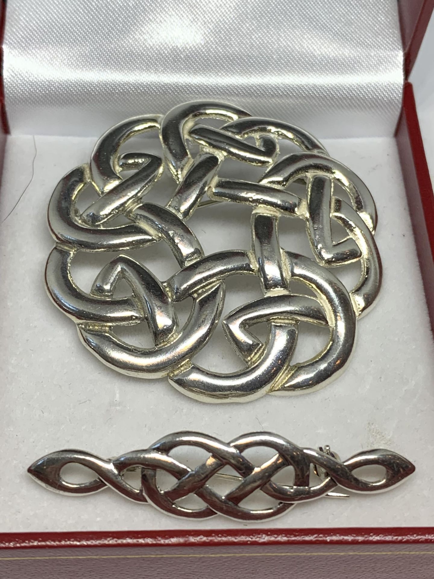 TWO MARKED SILVER CELTIC STYLE BROOCHES IN A PRESENTATION BOX - Image 2 of 3