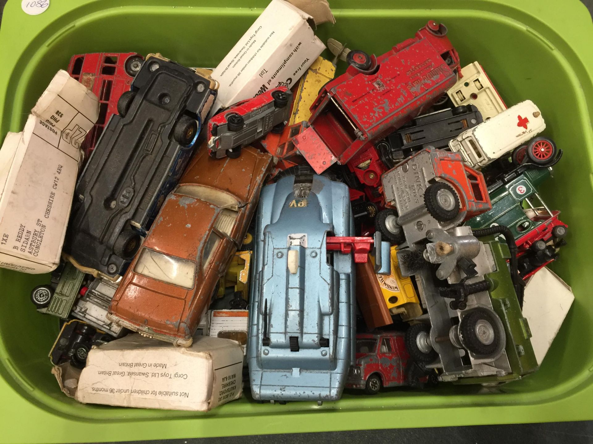 A BOX OF DIECAST MODELS, THUNDERBIRDS ETC