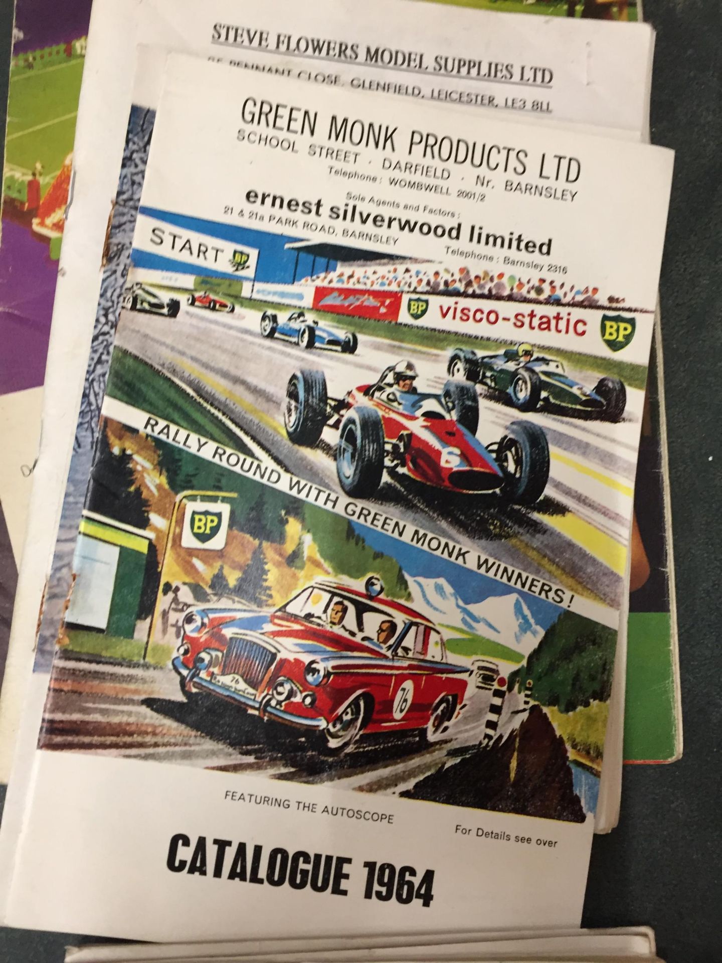 A COLLECTION OF VINTAGE MODEL & TOY CATALOGUES - Image 5 of 6