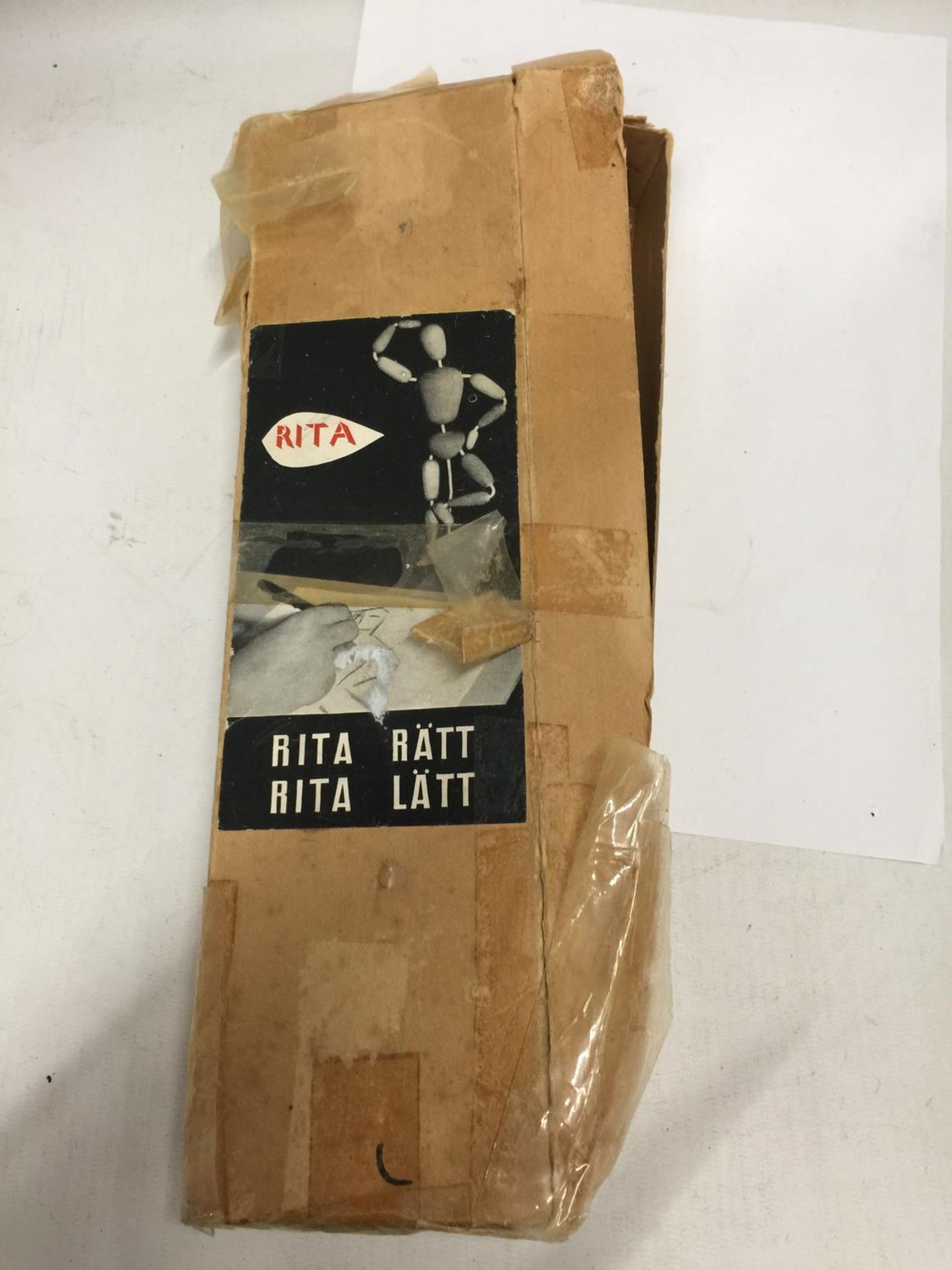 A VINTAGE 'RITA' ARTISTS ARTICULATED MODEL - Image 8 of 8