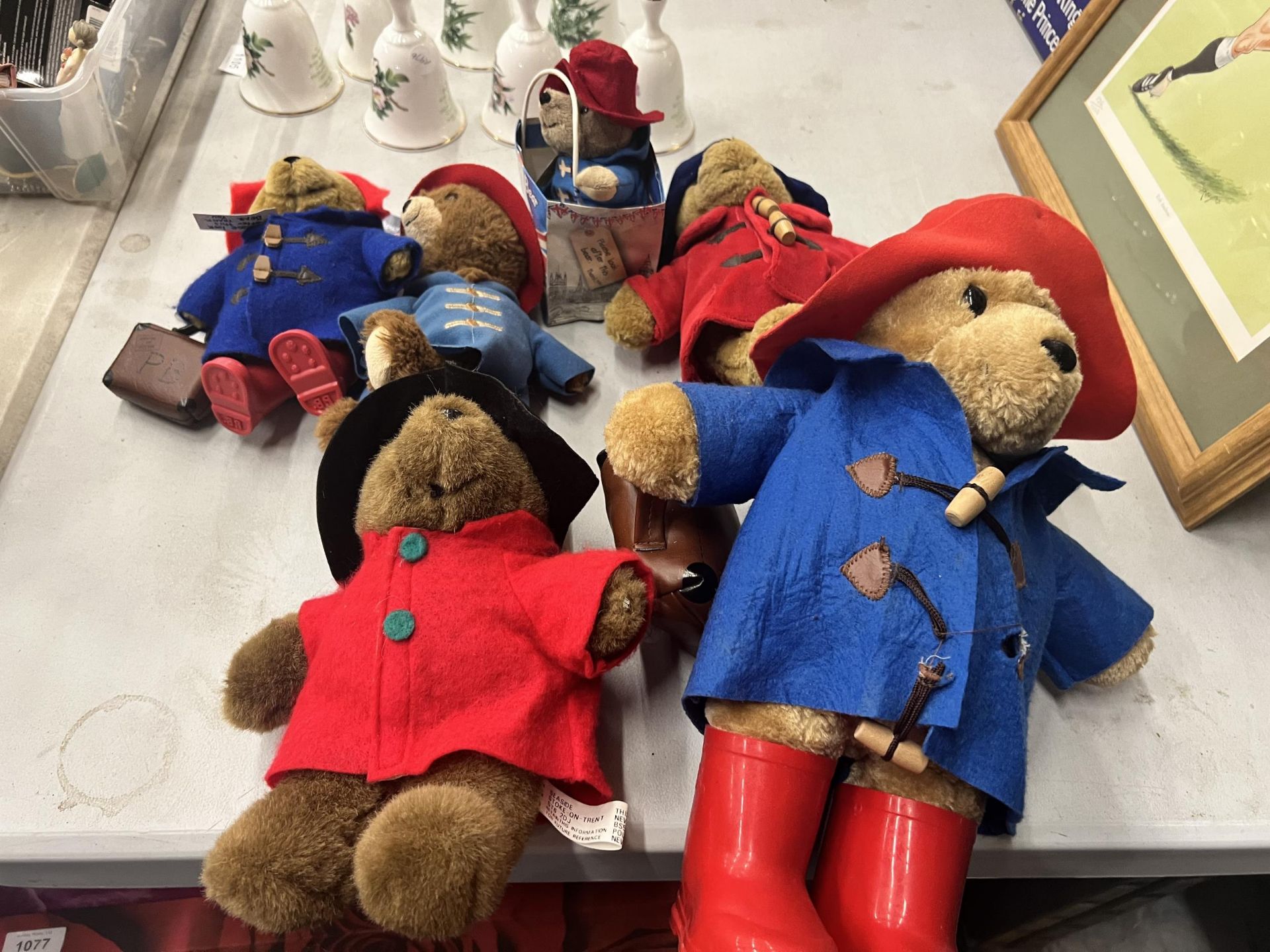 A QUANTITY OF PADDINGTON BEAR SOFT TOYS - 6 IN TOTAL