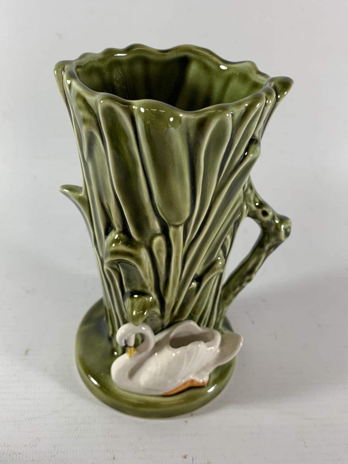 FOUR SYLVAC POTTERY SWAN SPILL VASES - Image 3 of 4