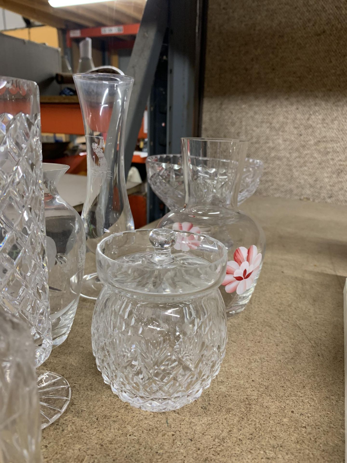 A QUANTITY OF GLASSWARE TO INCLUDE VINEGAR BOTTLE WITH STOPPER, BOWL, VASES, ETC., - Image 2 of 2