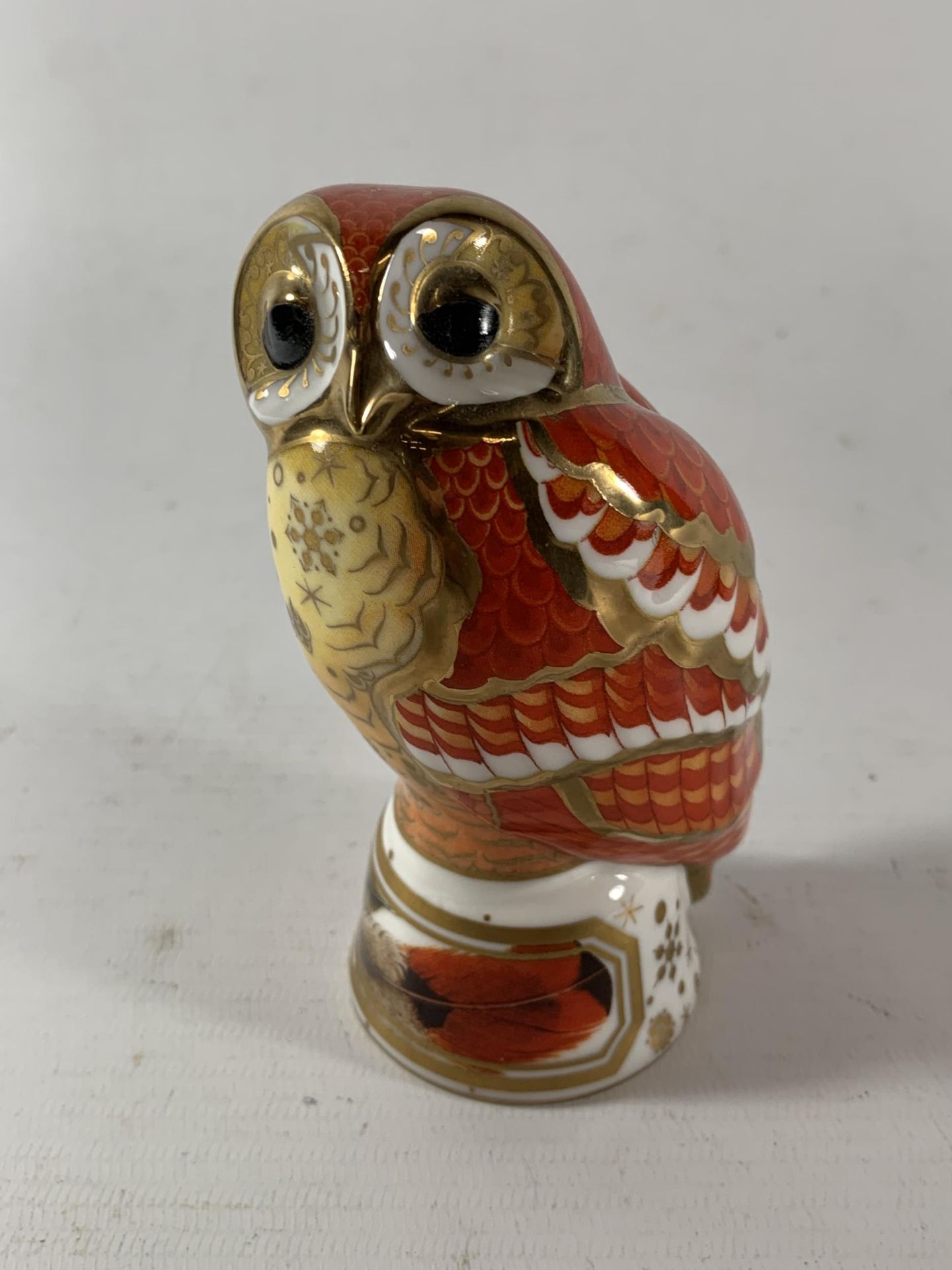 A ROYAL WORCESTER THE CONNOISSEUR COLLECTION TAWNY OWL ANIMAL FIGURE