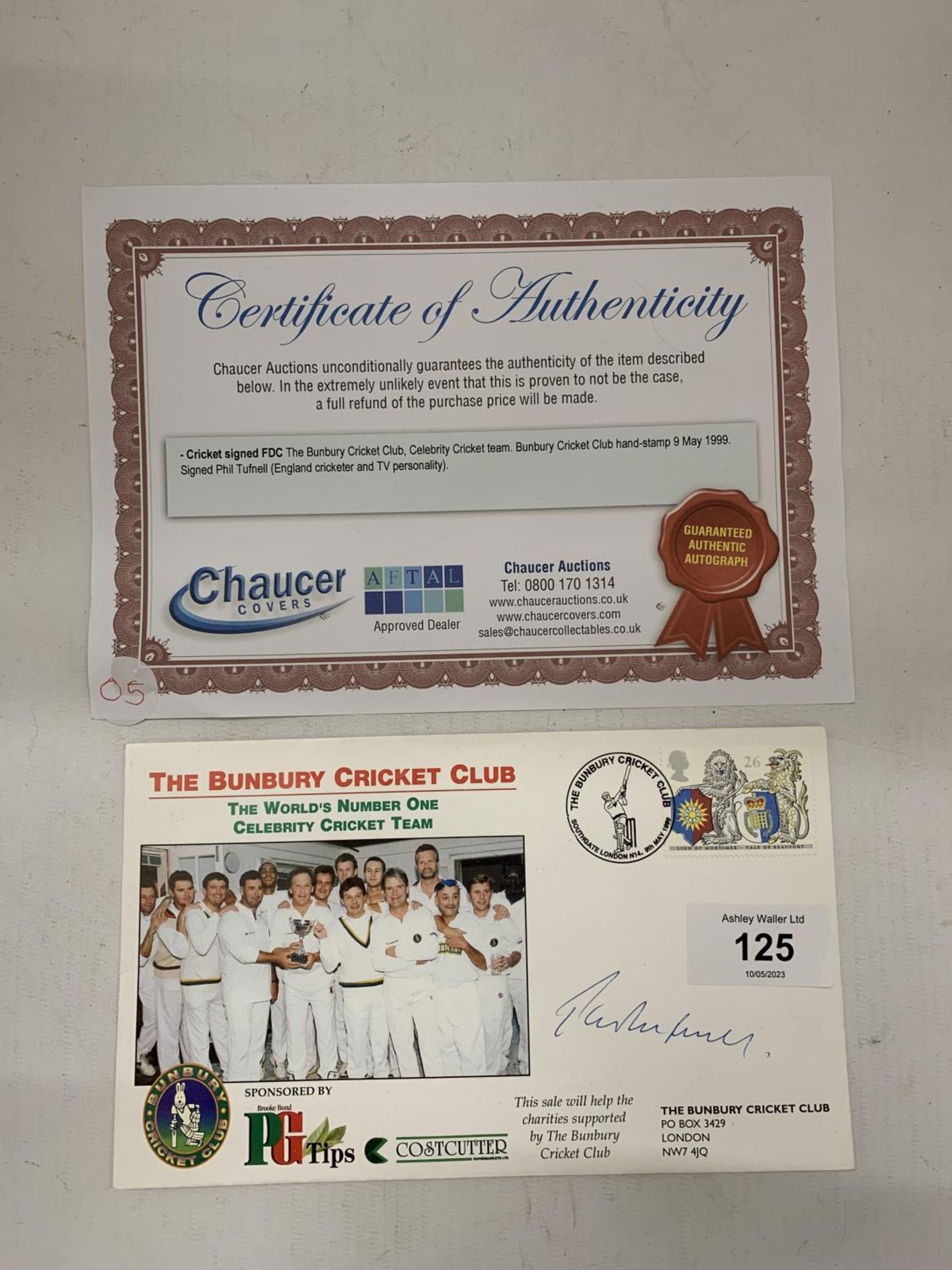 A BUNBURY CRICKET CLUB FIRST DAY COVER SIGNED BY PHIL TUFNELL WITH CERTIFCATE OF AUTHENTICITY