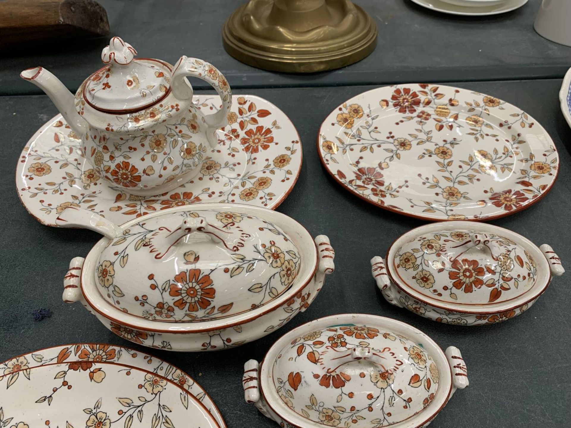 A MINIATURE RIDGWAY'S, STOKE-ON-TRENT, CHILD'S TEA SET 'PERSIA' PATTERN, CIRCA 1880, TO INCLUDE A - Image 2 of 5