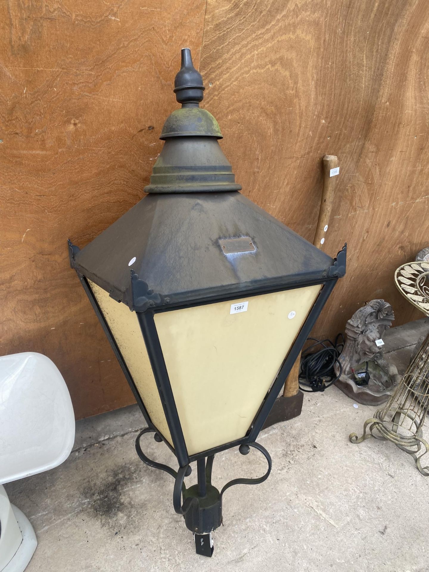 A LARGE VINTAGE STYLE 'URBIS' COURTYARD LIGHT