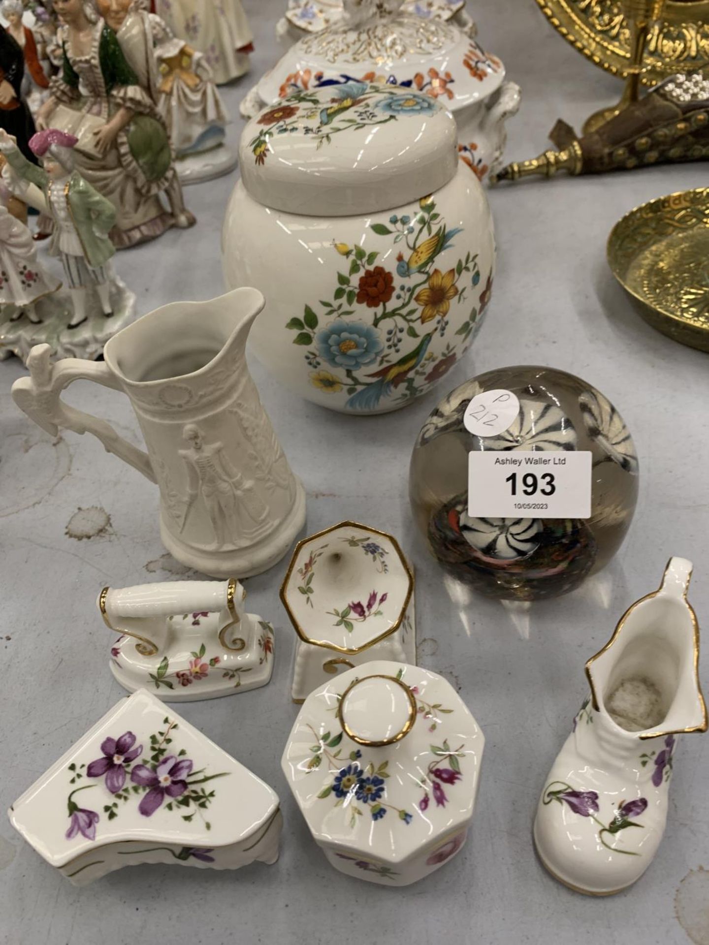 A QUANTITY OF CERAMIC ITEMS TO INCLUDE EARLY 20TH CENTURY TUREENS, A CROWN DEVON FIELDINGS BLUSH - Image 2 of 10