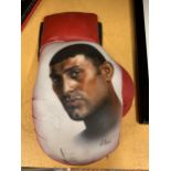 A SIGNED NASEEM HAMED BOXING GLOVE