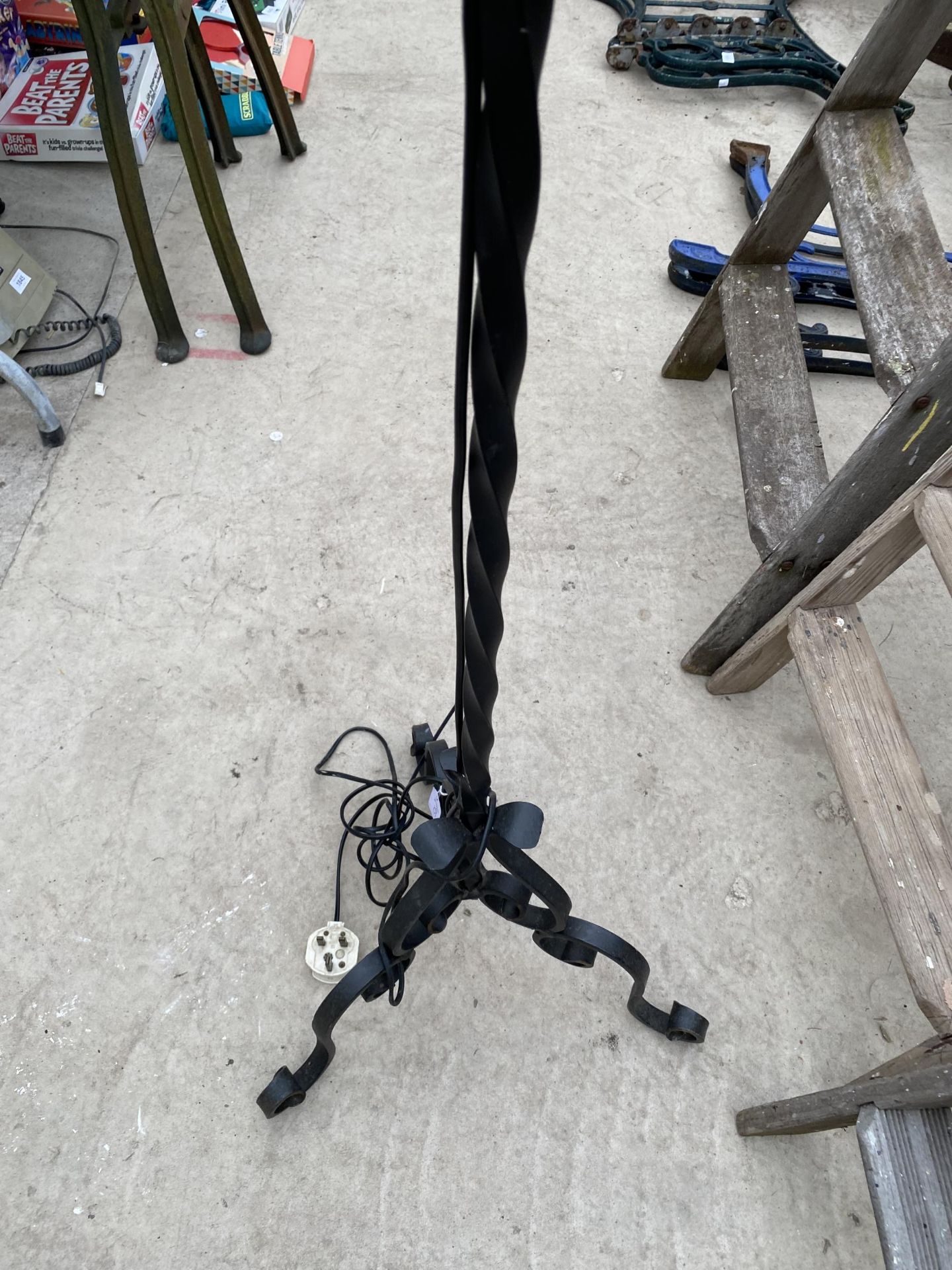 A DECORATIVE METAL THREE BRANCH FLOOR LAMP - Image 2 of 3