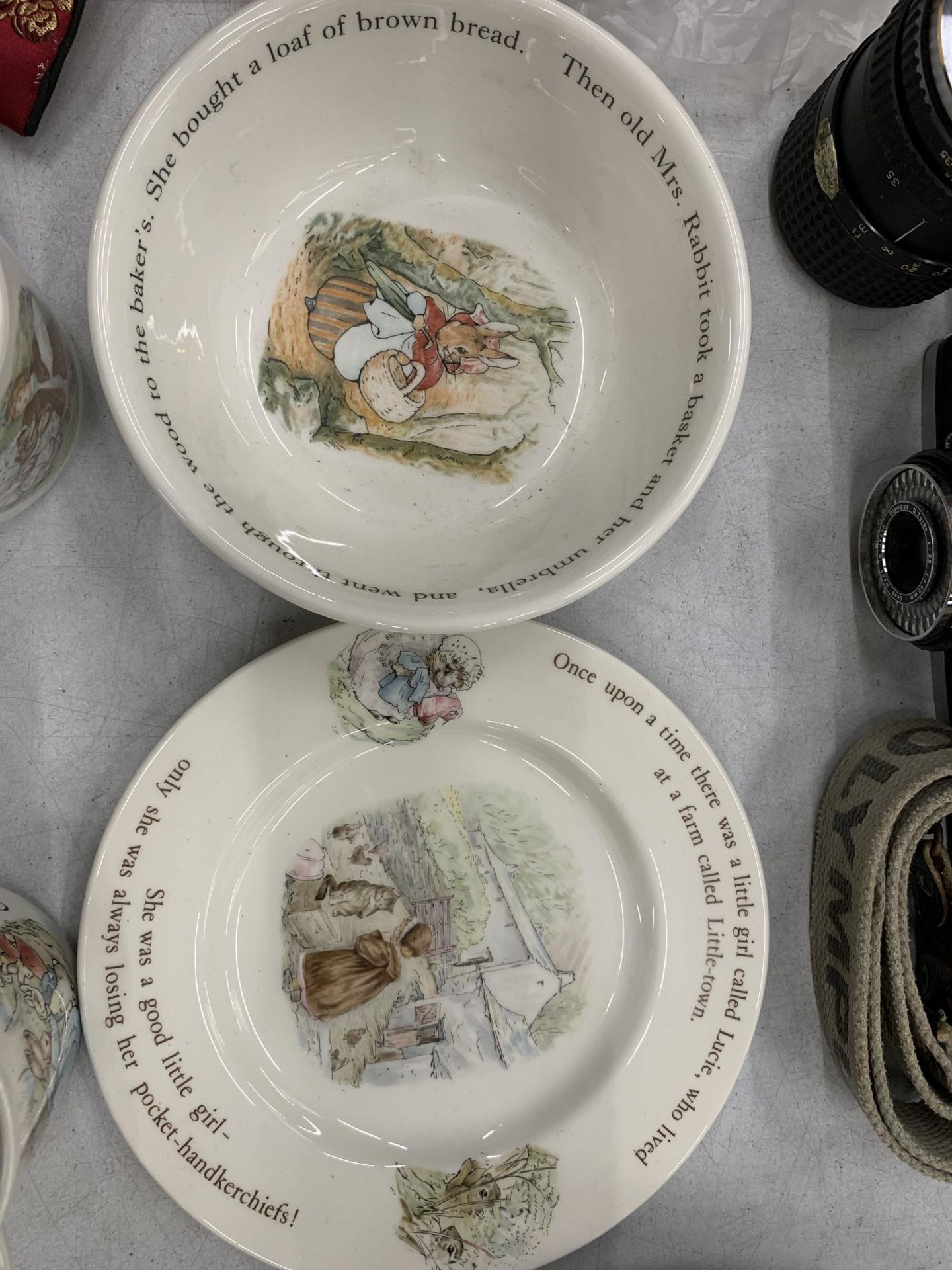 A COLLECTION OF WEDGWOOD BEATRIX POTTER CERAMICS - Image 5 of 5