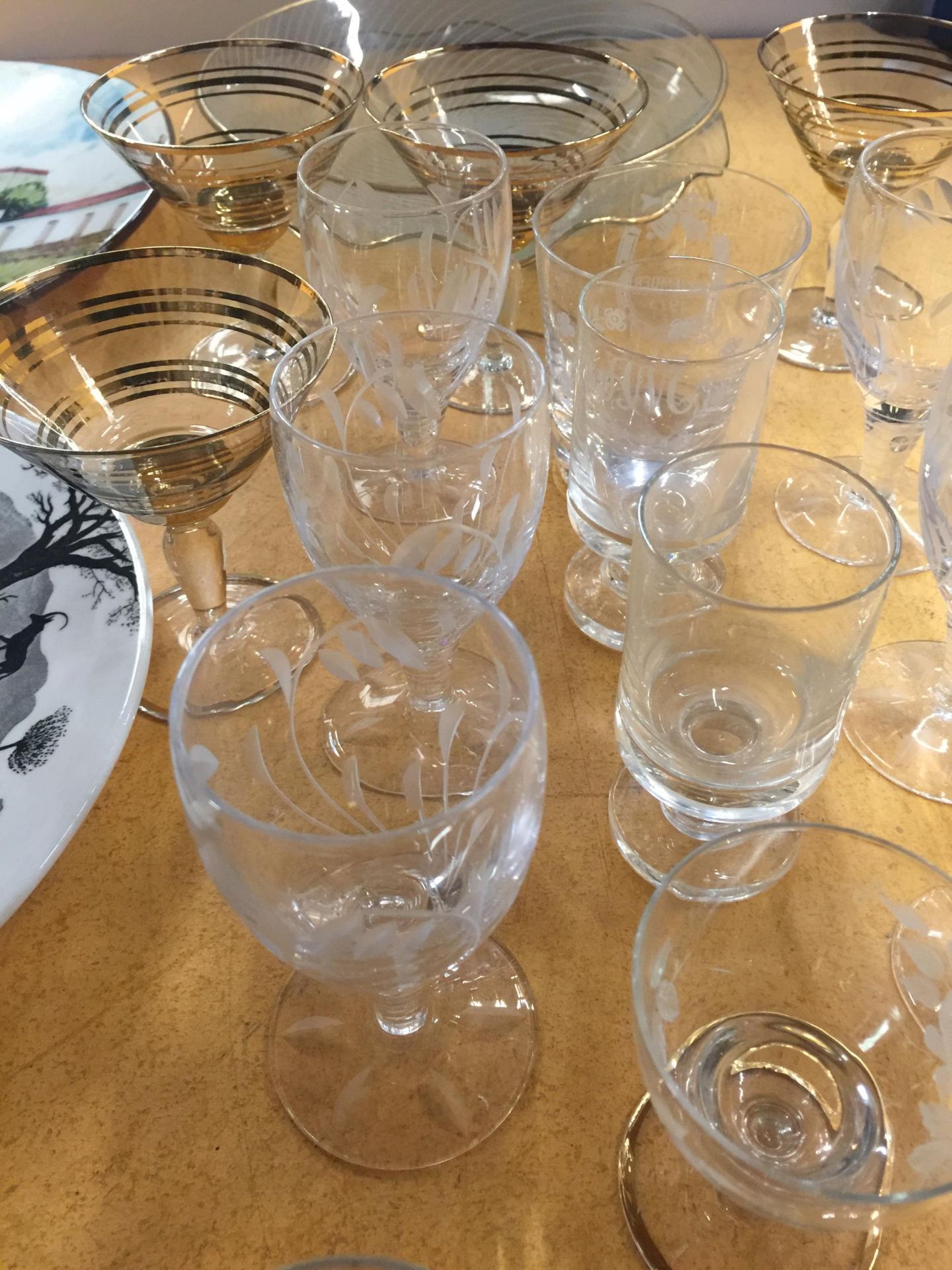 A QUANTITY OF GLASSES TO INCLUDE MARTINI, SHERRY, PORT, ETC - Image 4 of 4