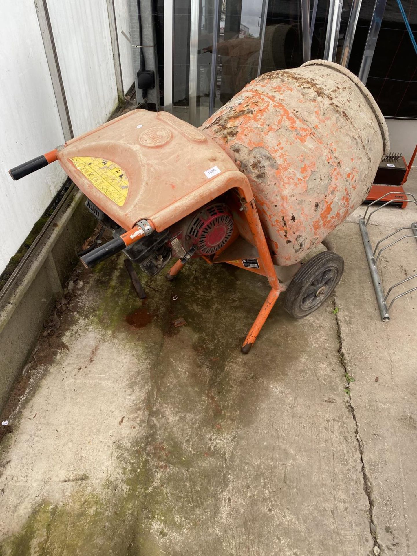 A BELLE MINIMIX150 ELECTRIC CEMENT MIXER