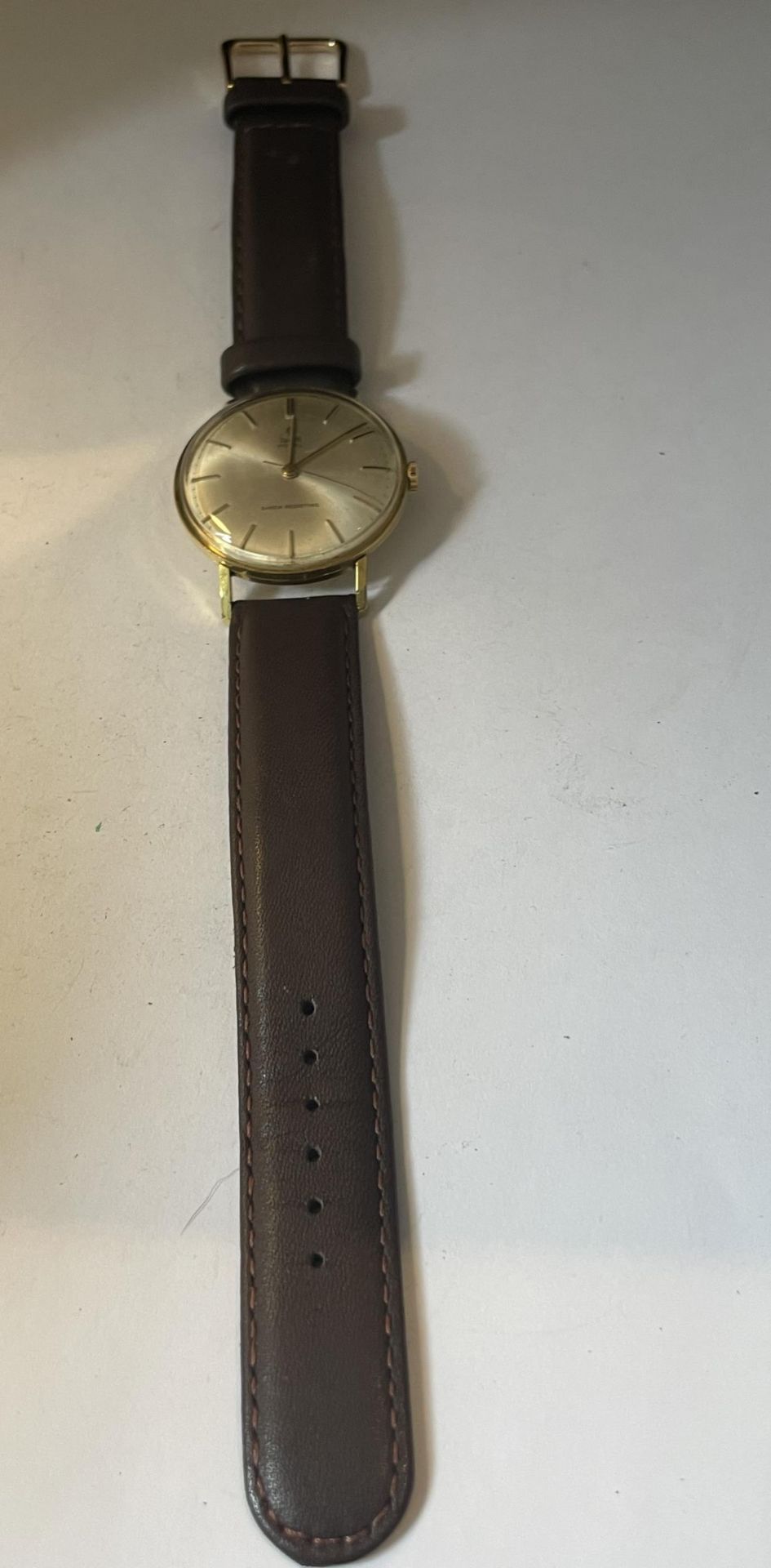 A GENTS TUDOR ROLEX ROYAL GOLD PLATED WRIST WATCH NOT IN ORIGINAL PRESENTATION BOX SEEN WORKING - Image 2 of 4