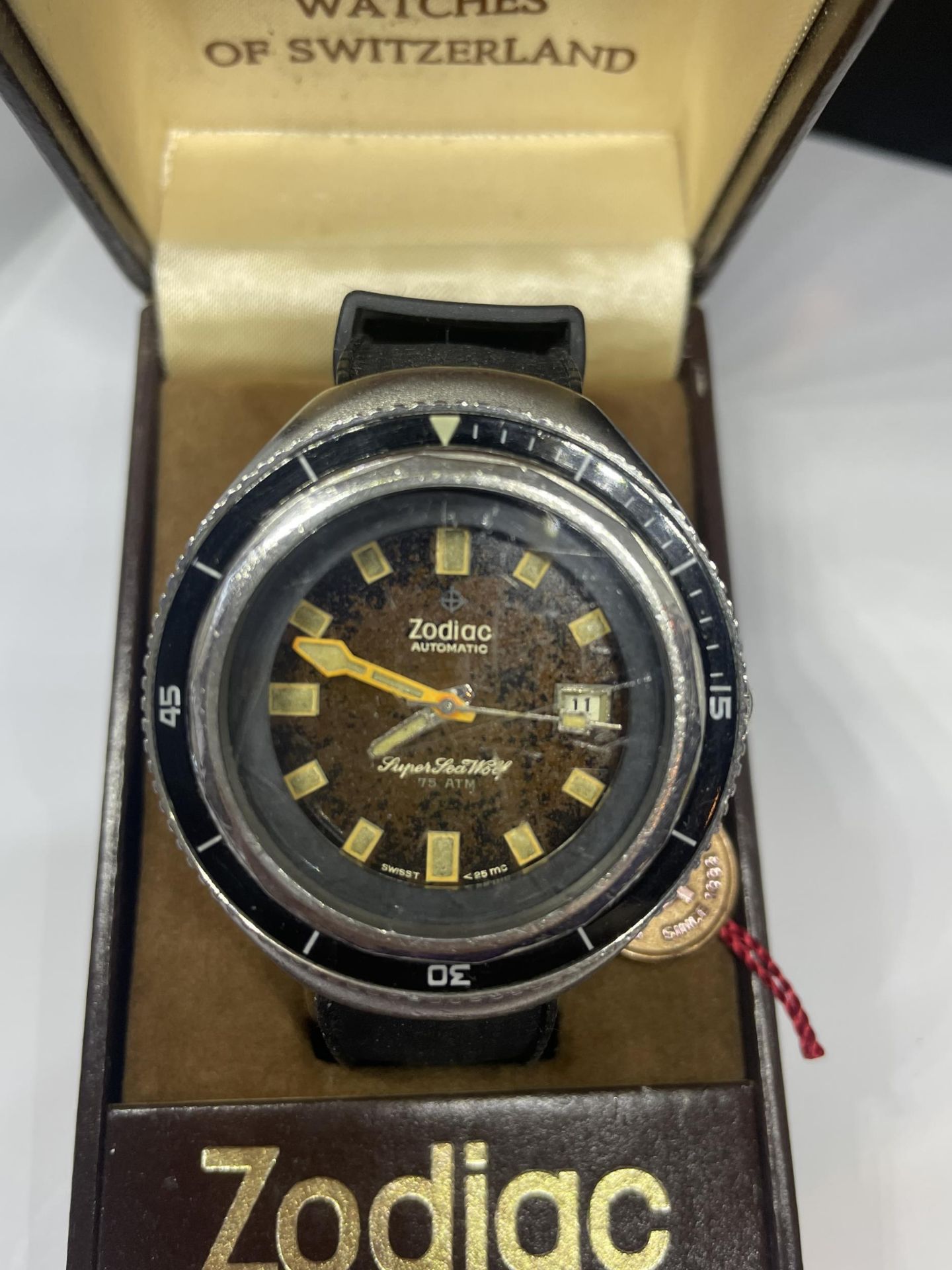 A RARE ZODIAC SUPER SEAWOLF AUTOMATIC WATCH, BOXED WITH TAG, SEEN WORKING BUT NO WARRANTIES GIVEN - Image 2 of 6