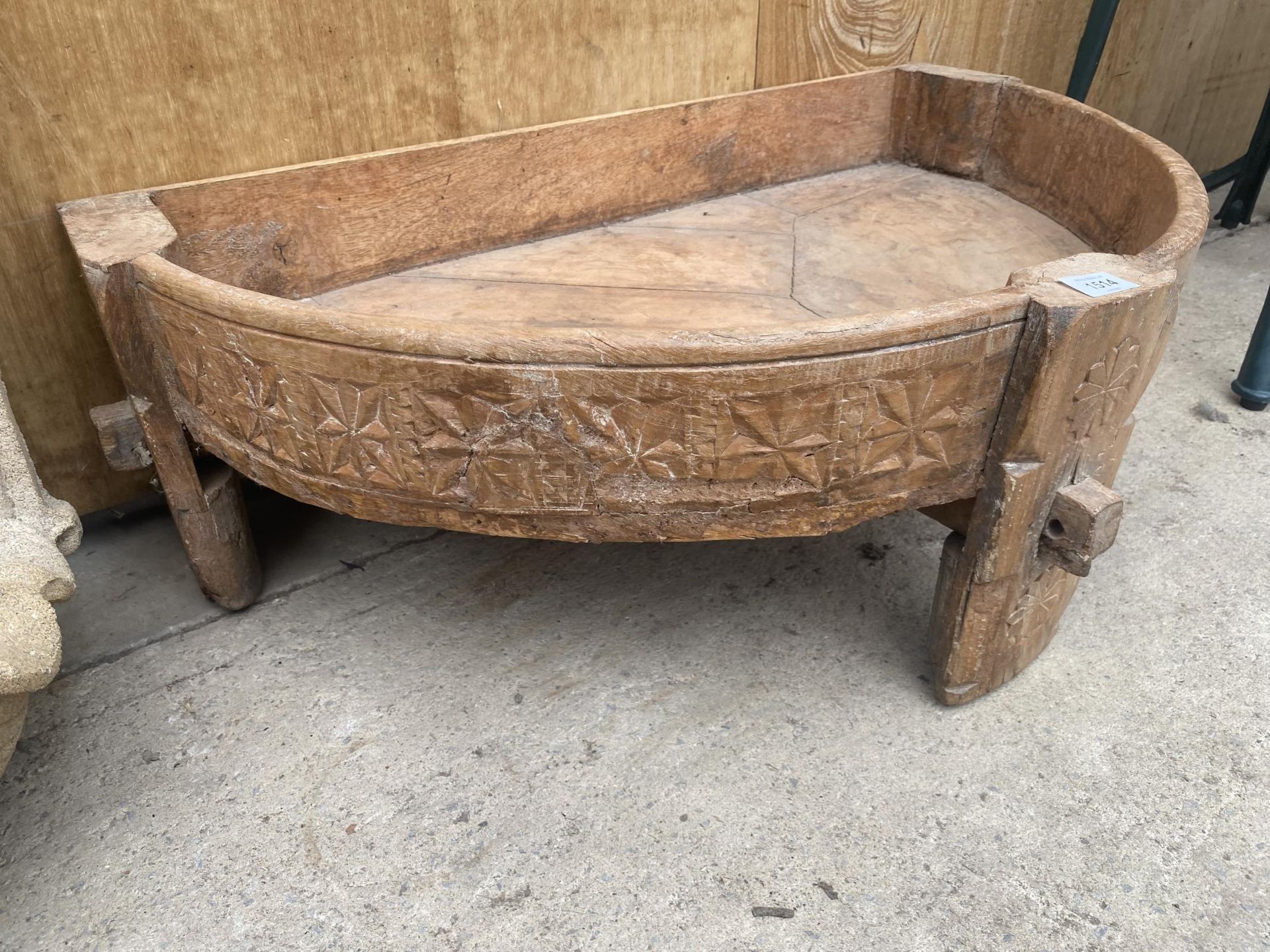 AN INDIAN HARDWOOD D-END TROUGH PLANTER - Image 2 of 4