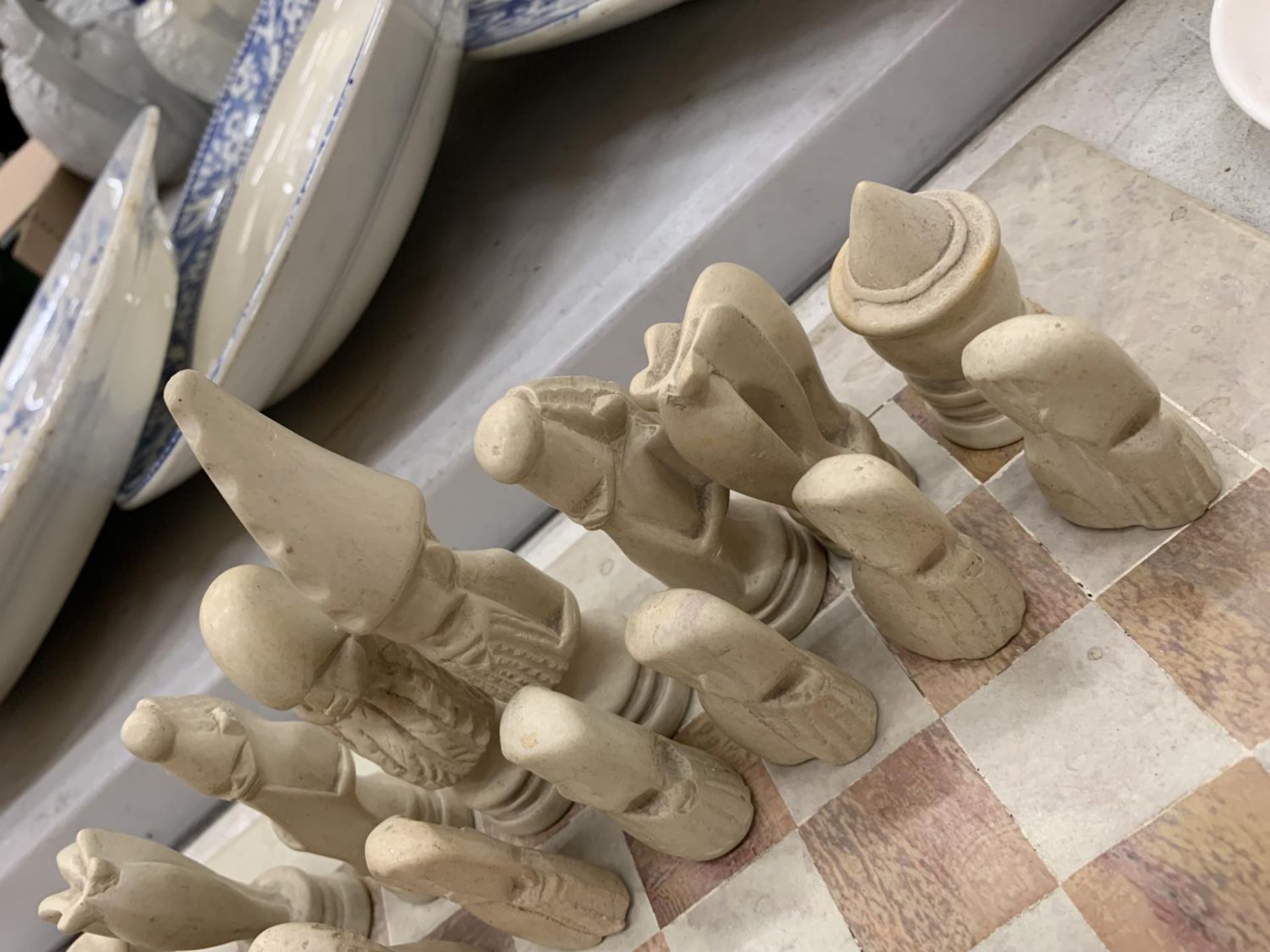 A MARBLE STYLE CHESS BOARD AND PIECES - 1 A/F - Image 3 of 4