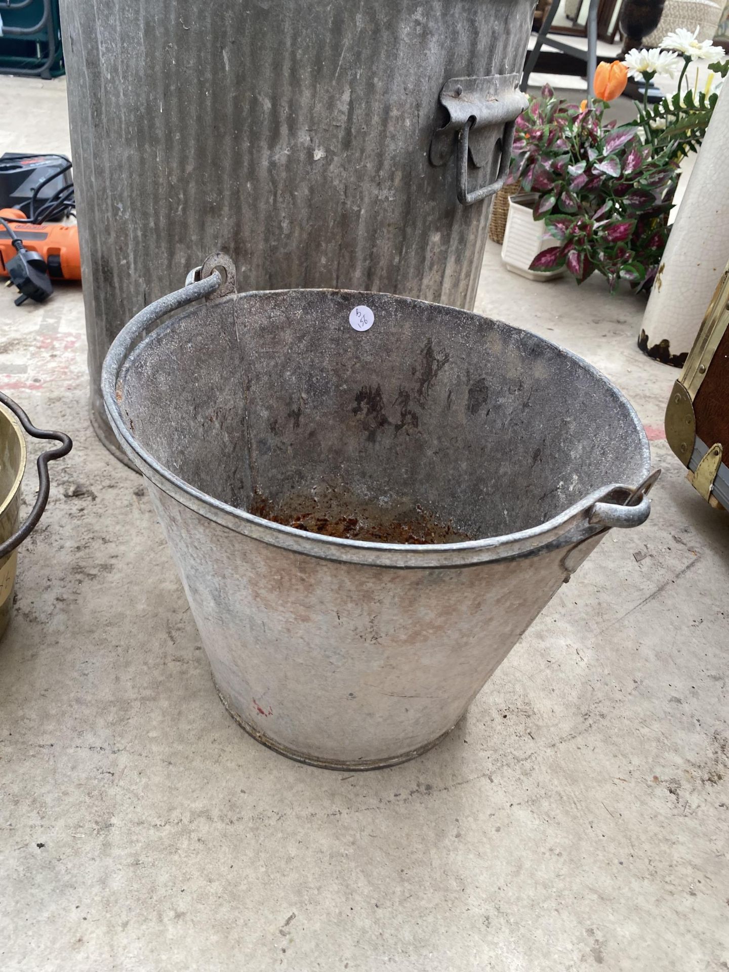 A GALVANISED DUSTBIN WITH LID AND A GALVANISED BUCKET - Image 2 of 2