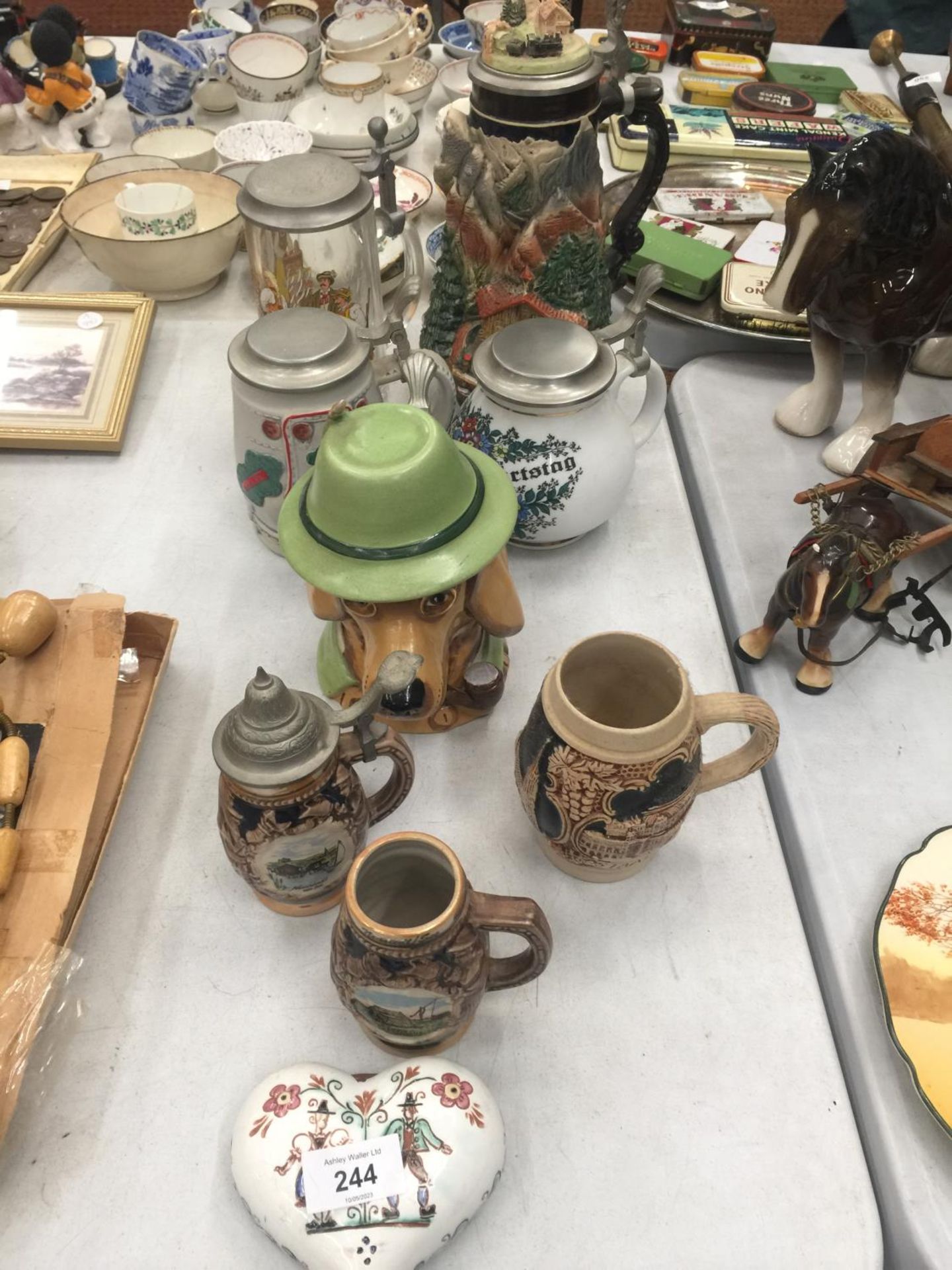 A COLLECTION OF GERMAN STEINS, ETC