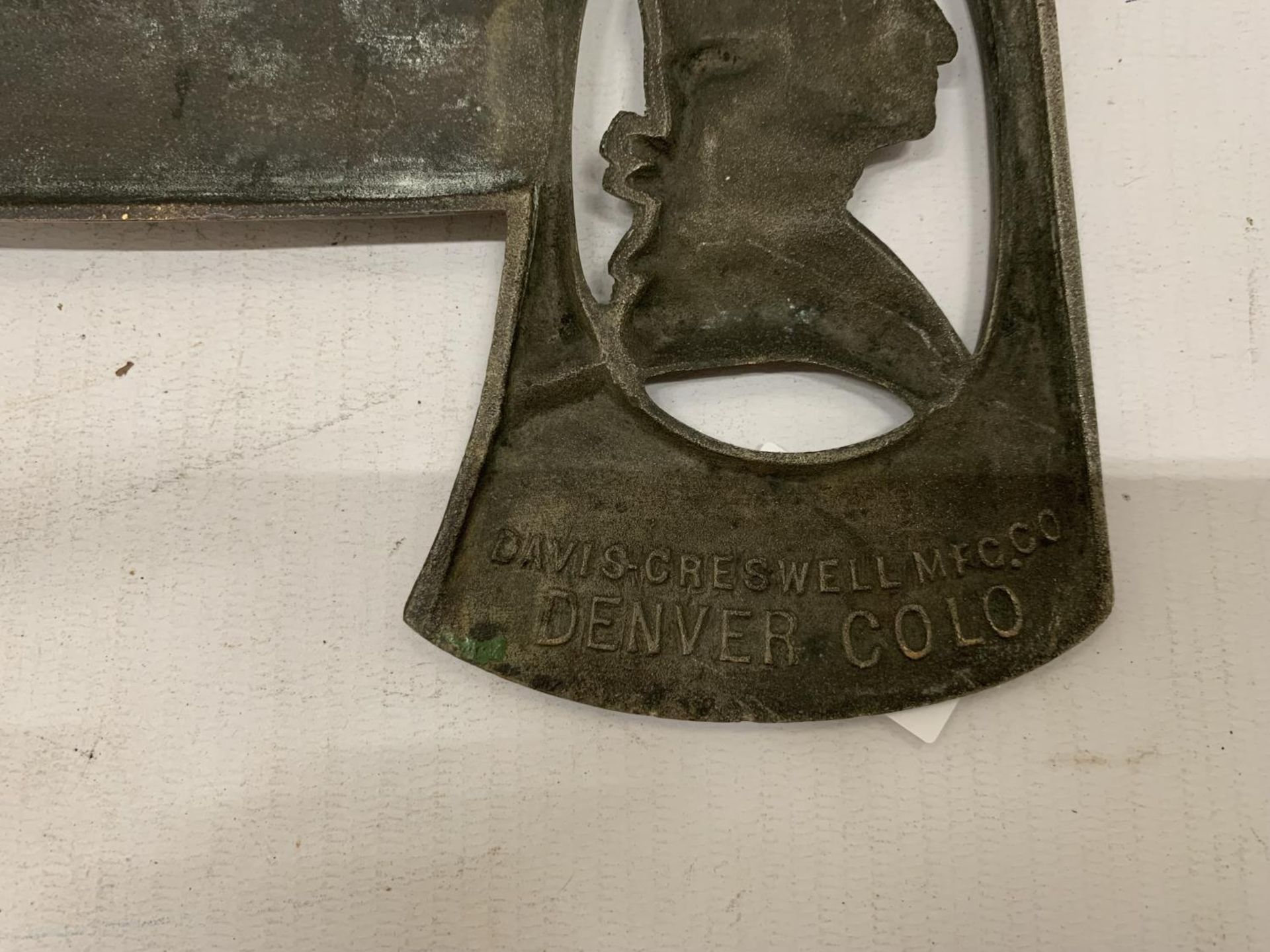 A METAL AXE WITH AN IMAGE OF GEORGE WASHINGTON, INSCRIBED 'WASHINGTON INAUGURATED PRESIDENT OF THE - Image 5 of 5