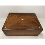 AN ANTIQUE ROSEWOOD JEWELLERY BOX WITH MOTHER OF PEARL INLAY