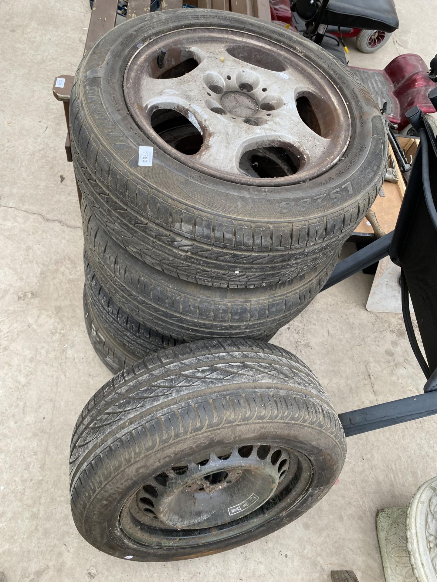 A SET OF FOUR MERCEDES-BENZ RIMS WITH 215/55ZR16 TYRES AND A FURTHER SPARE WHEEL - Image 2 of 3