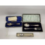 A COLLECTION OF SILVER ITEMS, CASED SPOON, CASED SPOON AND FORK CHRISTENING SET AND FURTHER SPOON,