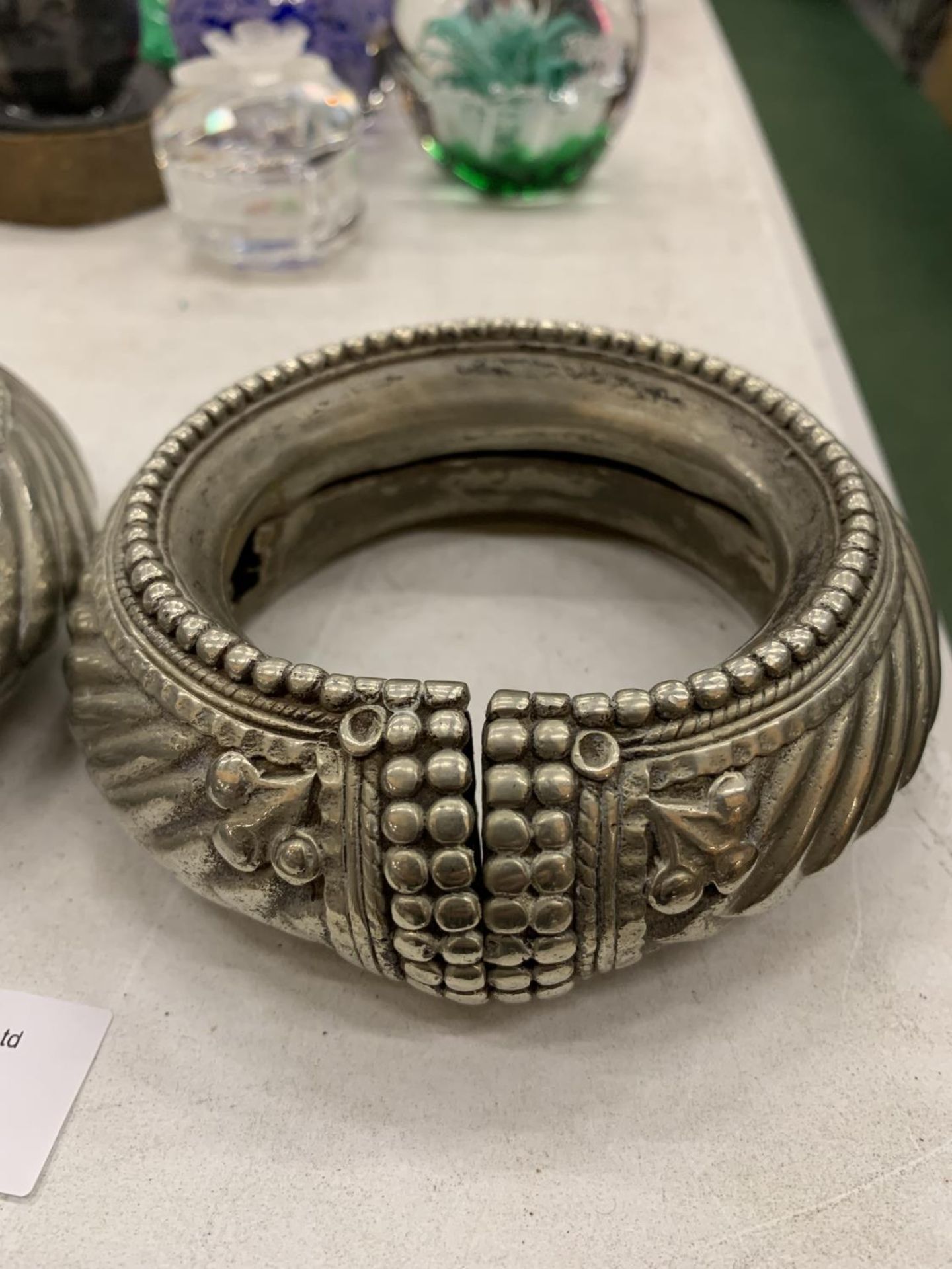 TWO LARGE AFRICAN BANGLES - Image 3 of 3