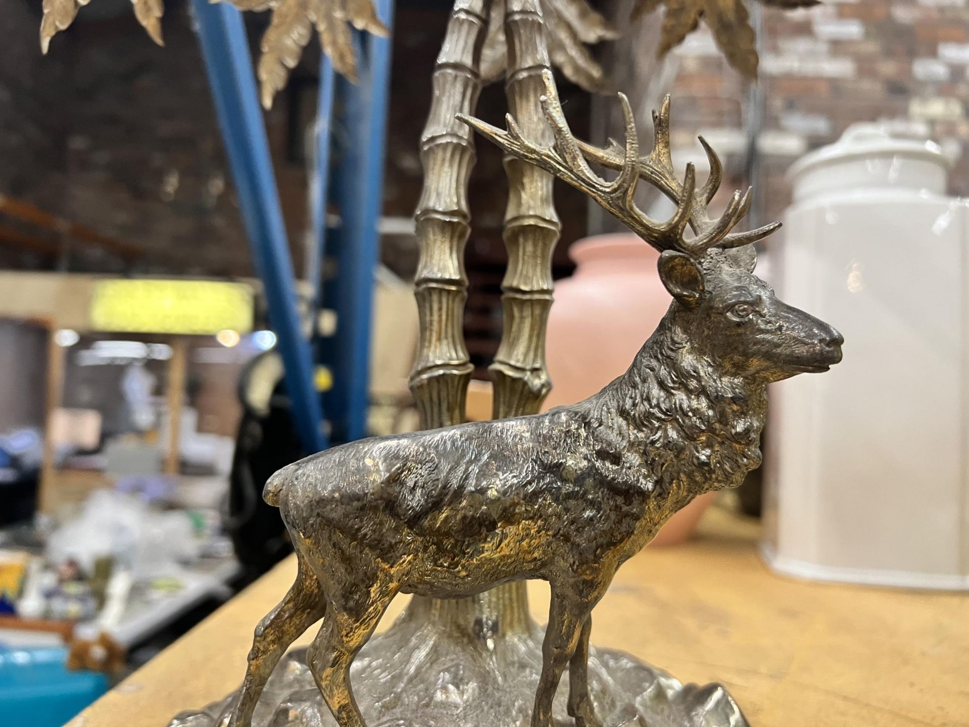 A VINTAGE BRASS DESIGN STAG FIGURE - Image 4 of 4