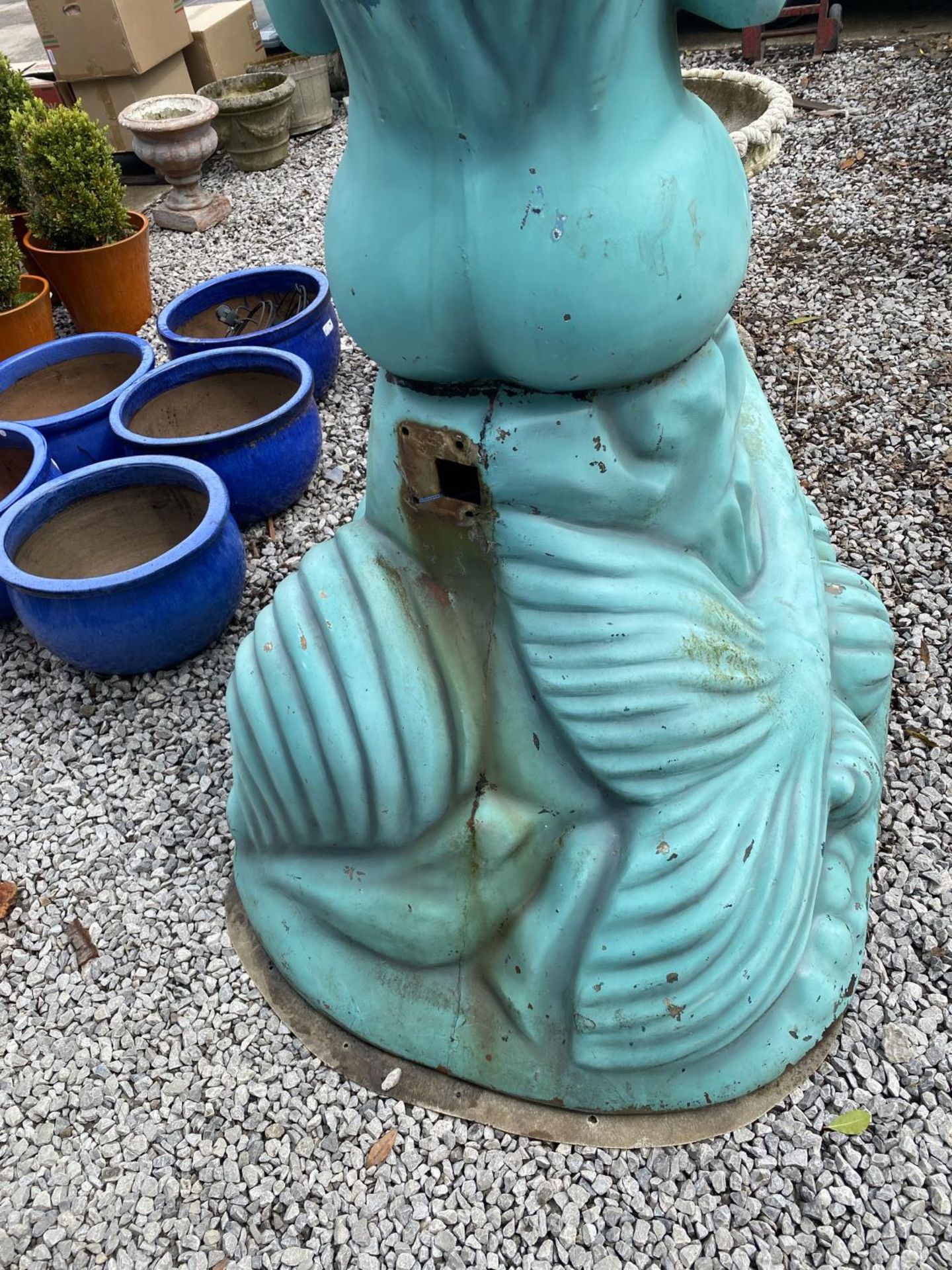 A LARGE FIBRE GLASS MERMAID GARDEN FEATURE (H:215CM) (PLEASE NOTE THIS WAS A FORMER 1999 BLACKPOOL - Image 3 of 5