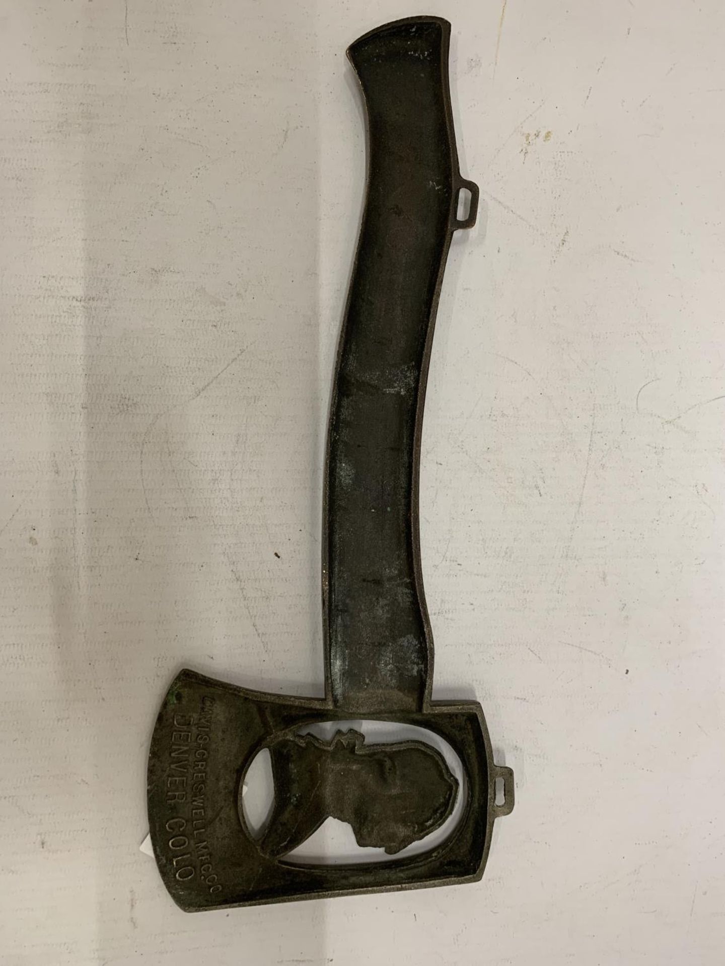 A METAL AXE WITH AN IMAGE OF GEORGE WASHINGTON, INSCRIBED 'WASHINGTON INAUGURATED PRESIDENT OF THE - Image 4 of 5