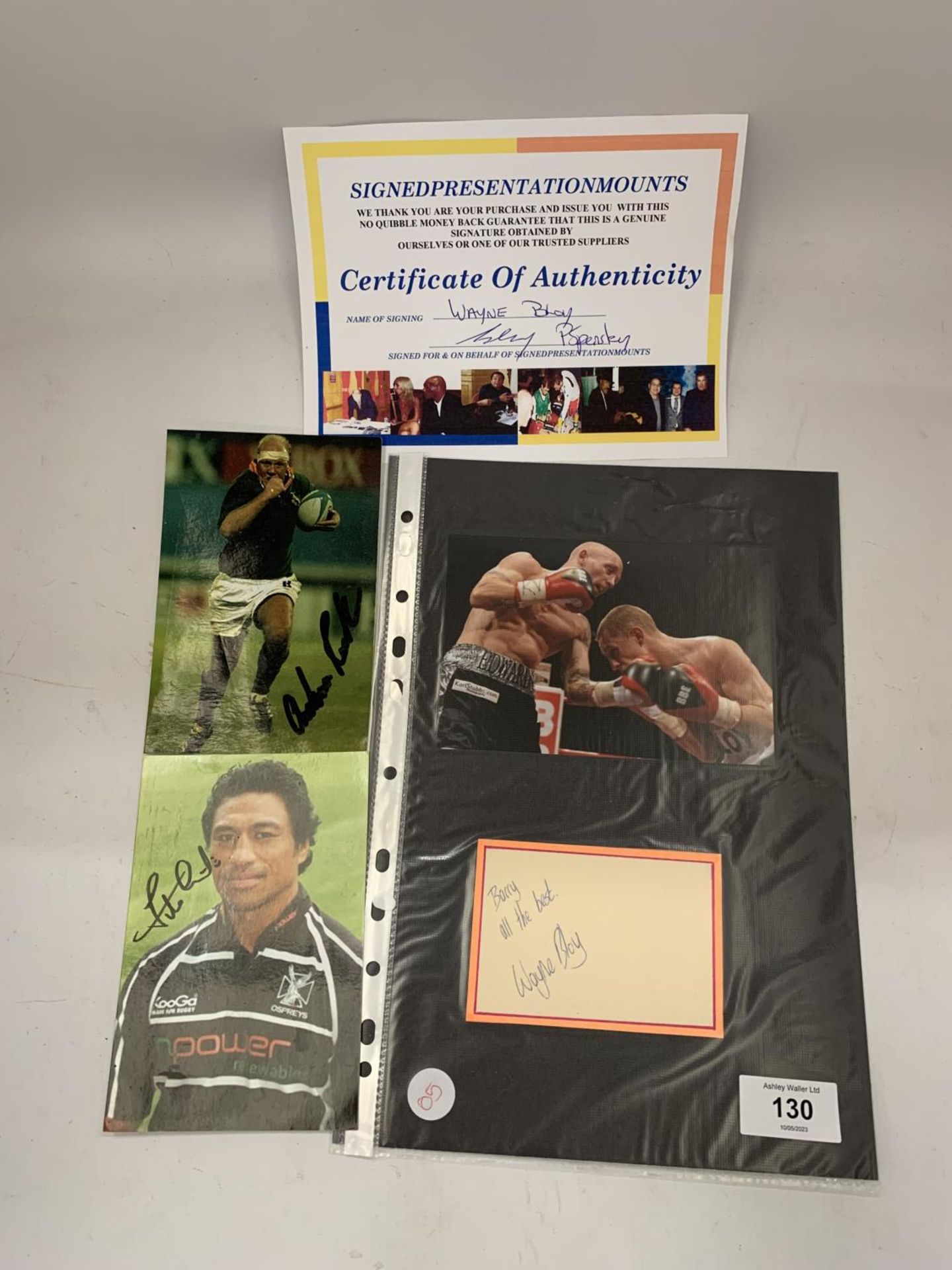 A SIGNED PHOTO OF CHAMPION BOXER WAYNE BLOY WITH CERTIFICATE OF AUTHENTICITY, AND RUGBY UNION