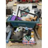 AN ASSORTMENT OF HOUSEHOLD CLEARANCE ITEMS TO INCLUDE LAMPS AND CERAMICS ETC