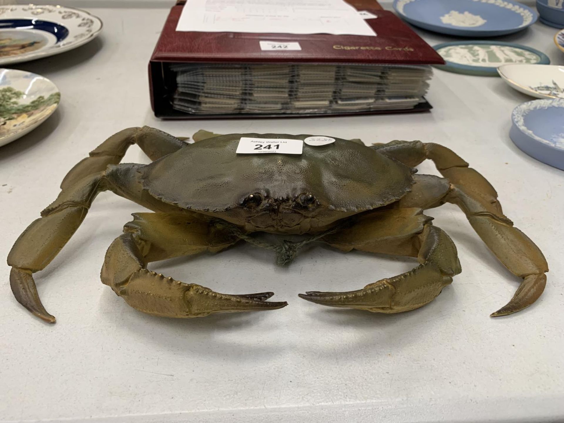 A LARGE MODEL OF A CRAB WIDTH 32CM