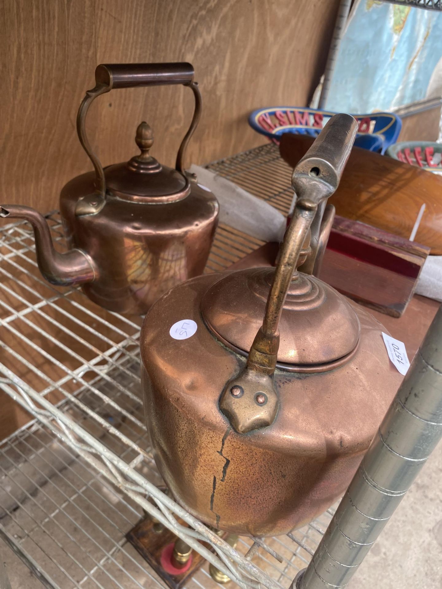 TWO VINTAGE COPPER KETTLES - Image 2 of 2